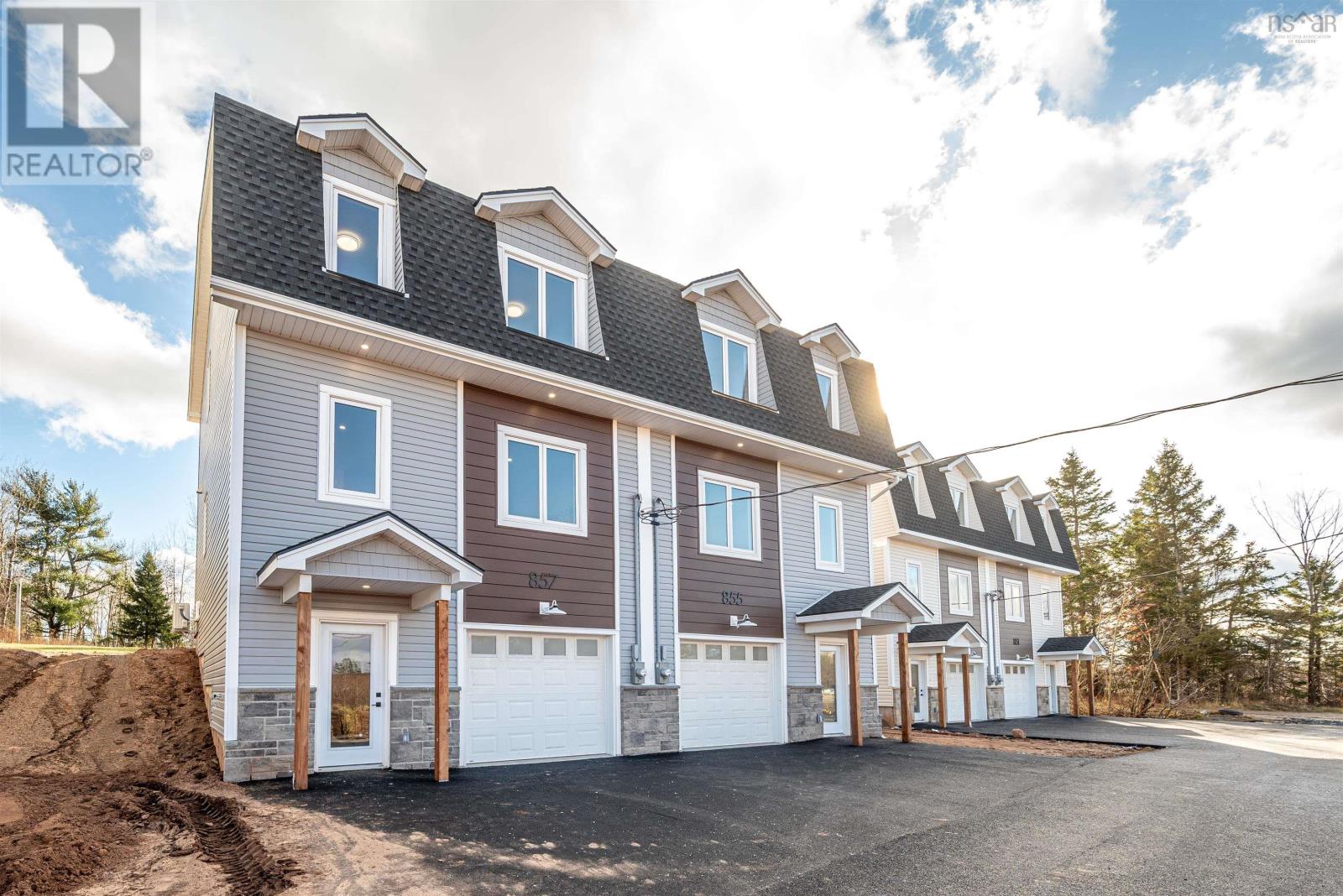 Property at 855 Highway 2 image 2