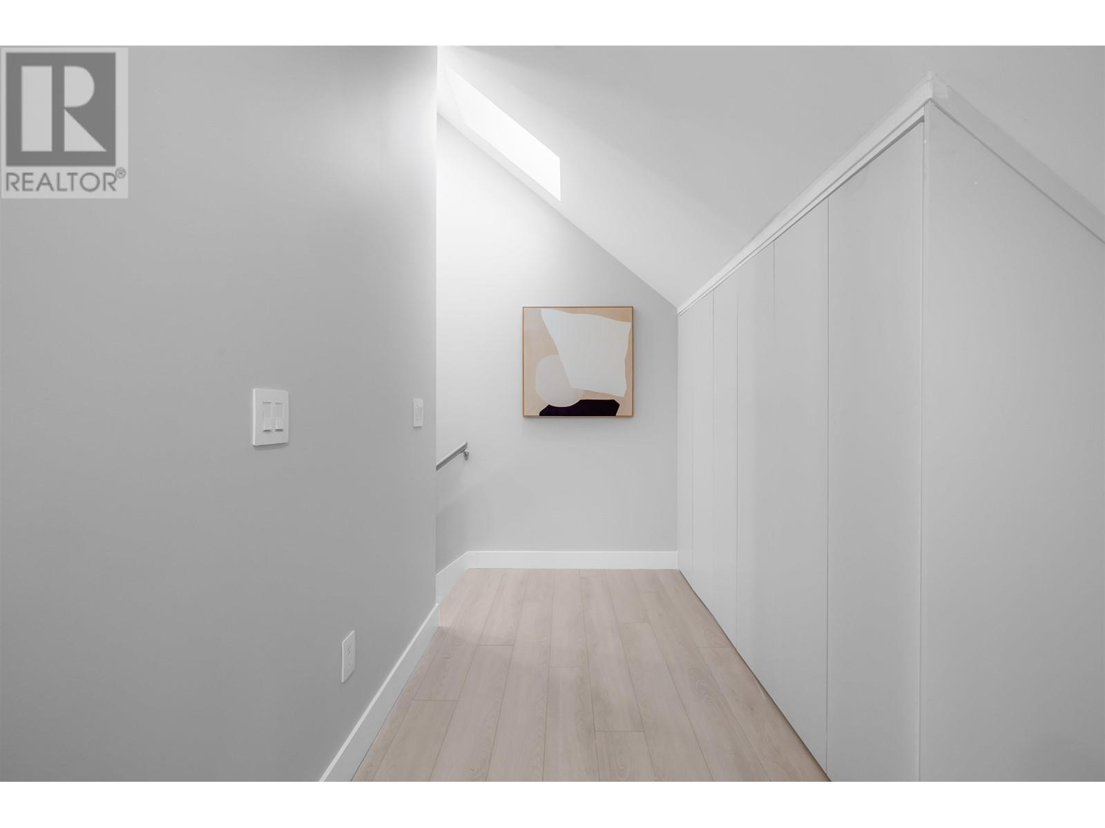885 E King Edward Avenue, Vancouver, British Columbia  V5V 4L7 - Photo 27 - R2969799