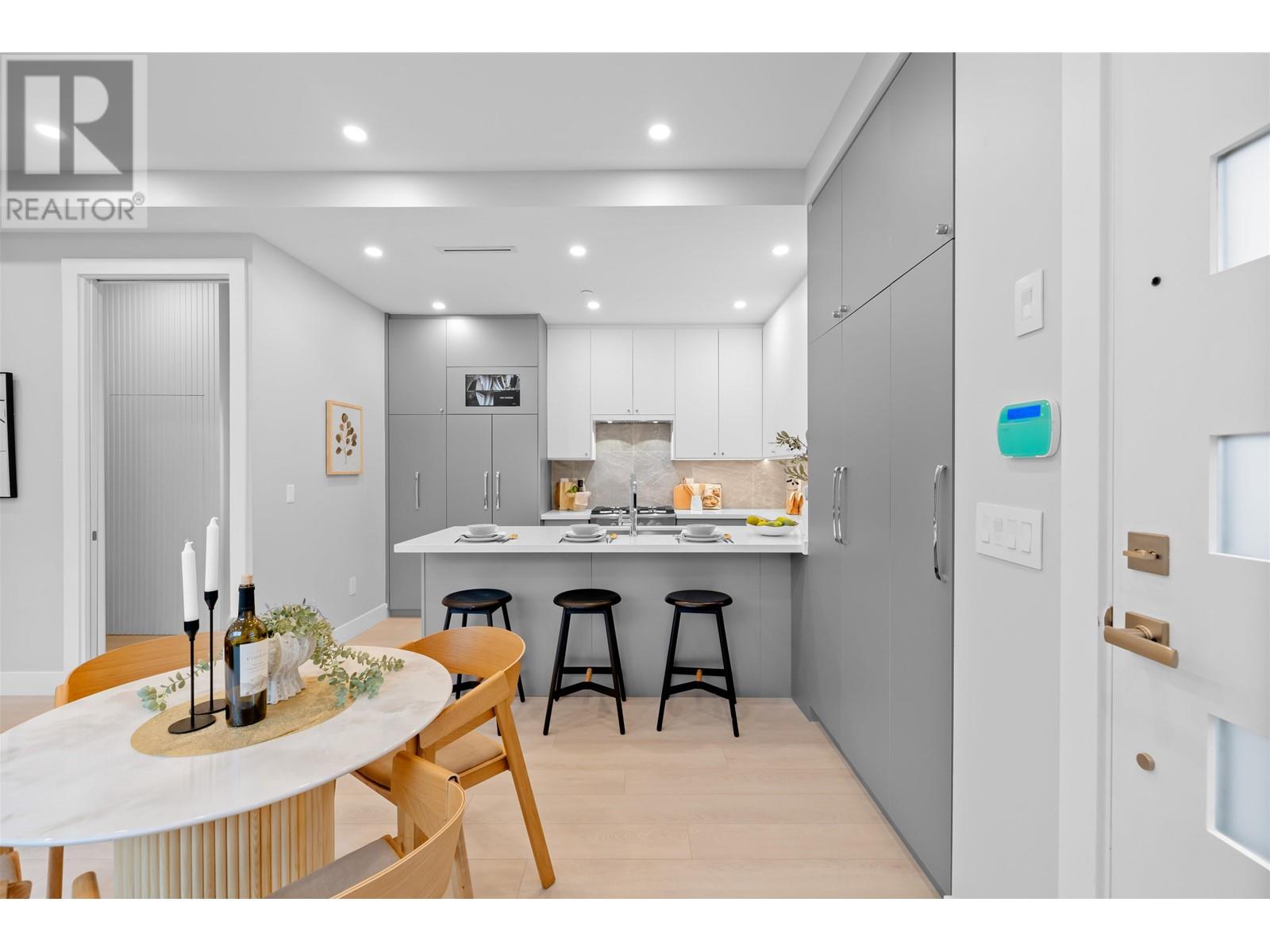 885 E King Edward Avenue, Vancouver, British Columbia  V5V 4L7 - Photo 6 - R2969799