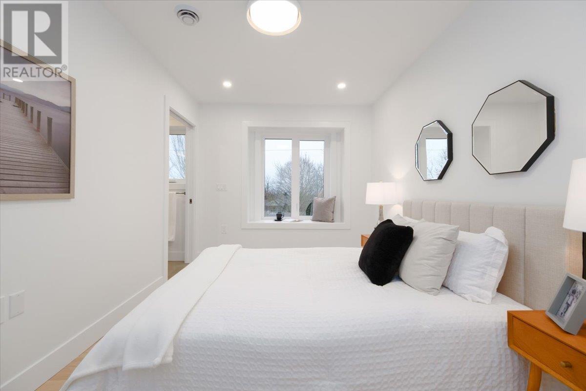 Listing Picture 18 of 23 : 1 2750 E 5TH AVENUE, Vancouver / 溫哥華 - 魯藝地產 Yvonne Lu Group - MLS Medallion Club Member