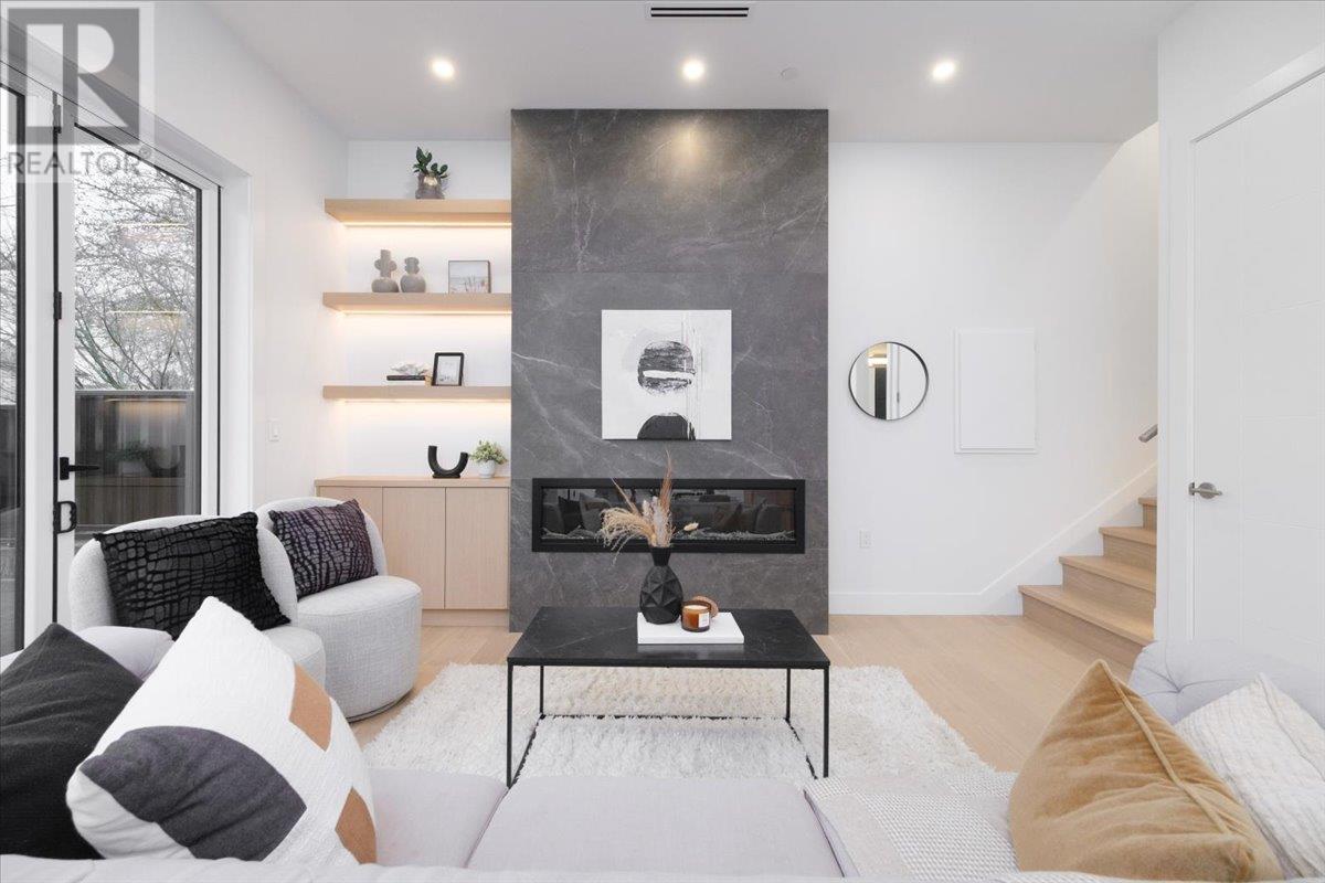 Listing Picture 5 of 23 : 1 2750 E 5TH AVENUE, Vancouver / 溫哥華 - 魯藝地產 Yvonne Lu Group - MLS Medallion Club Member