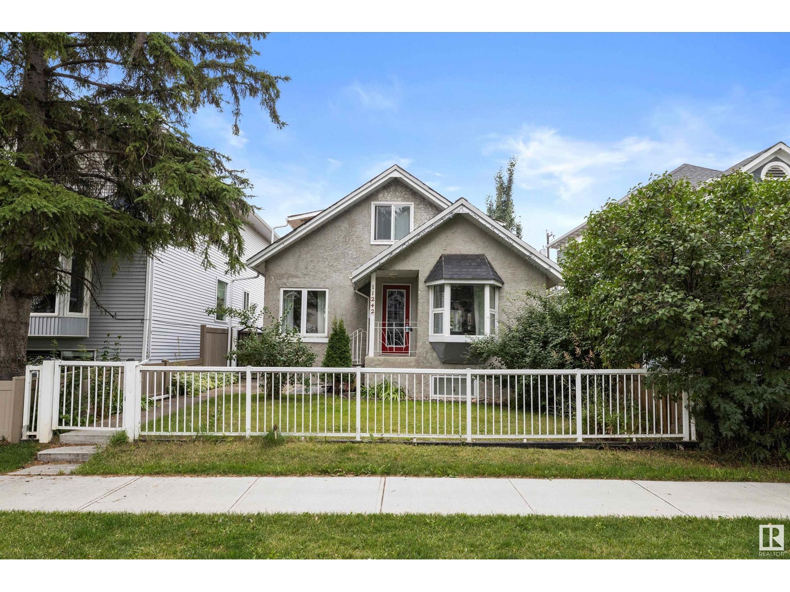 Property at 11242 95A ST NW image 1
