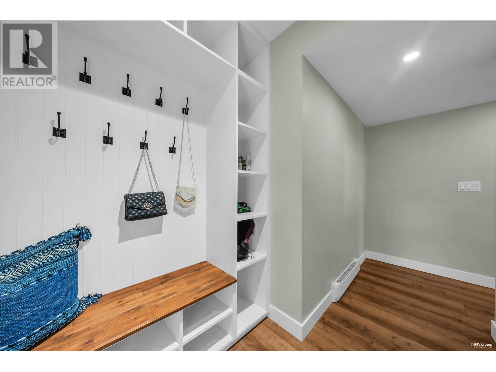 Listing Picture 28 of 39 : 30 638 W 6TH AVENUE, Vancouver / 溫哥華 - 魯藝地產 Yvonne Lu Group - MLS Medallion Club Member