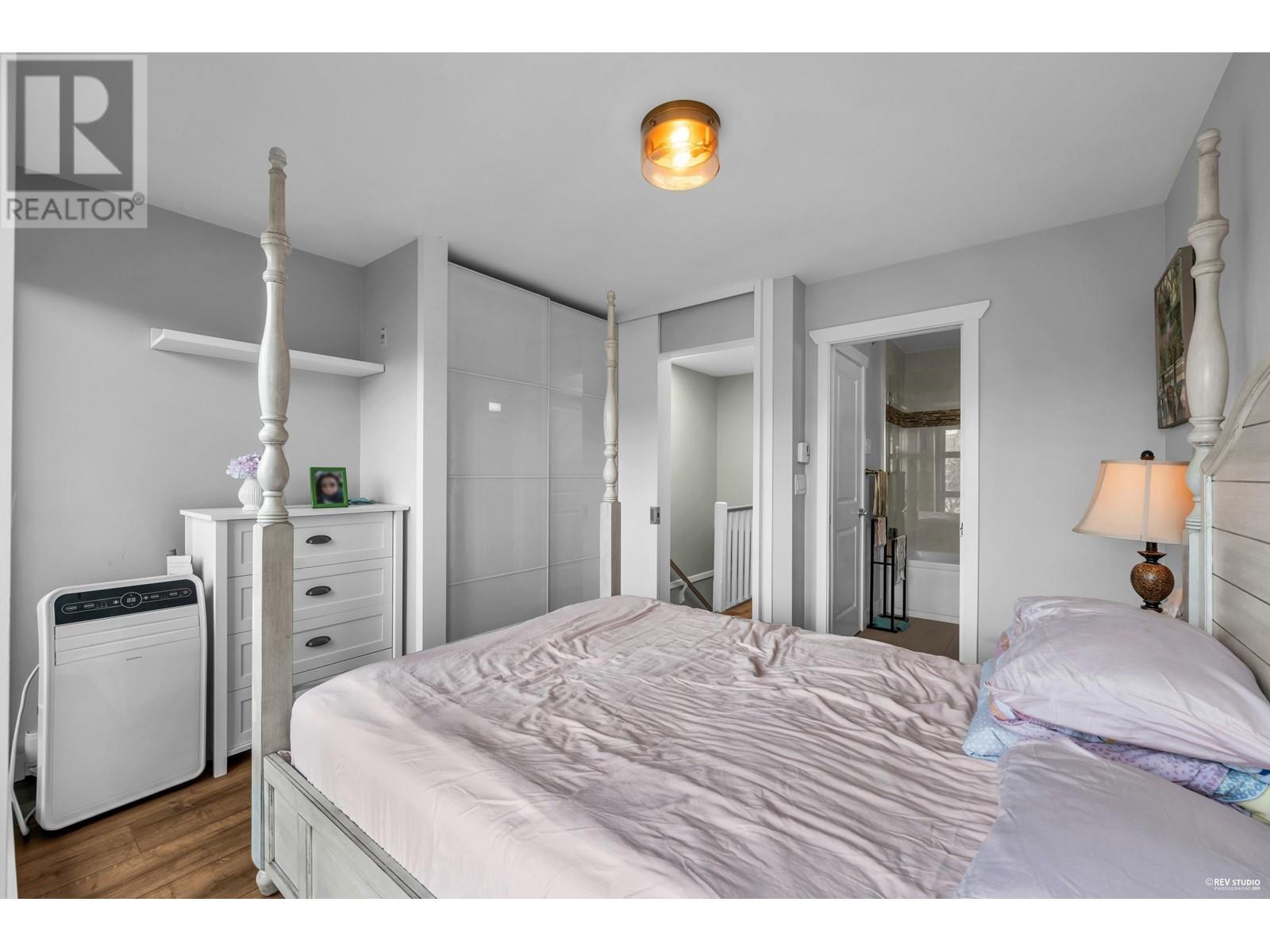 Listing Picture 17 of 39 : 30 638 W 6TH AVENUE, Vancouver / 溫哥華 - 魯藝地產 Yvonne Lu Group - MLS Medallion Club Member