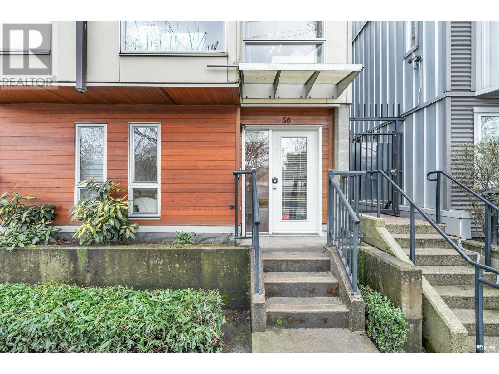 Listing Picture 37 of 39 : 30 638 W 6TH AVENUE, Vancouver / 溫哥華 - 魯藝地產 Yvonne Lu Group - MLS Medallion Club Member