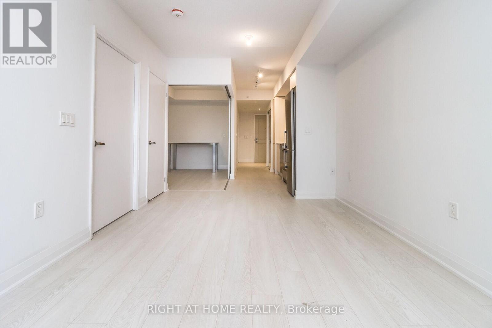 550 - 26 Gibbs Road, Toronto, Ontario  M9B 0E3 - Photo 11 - W11990114