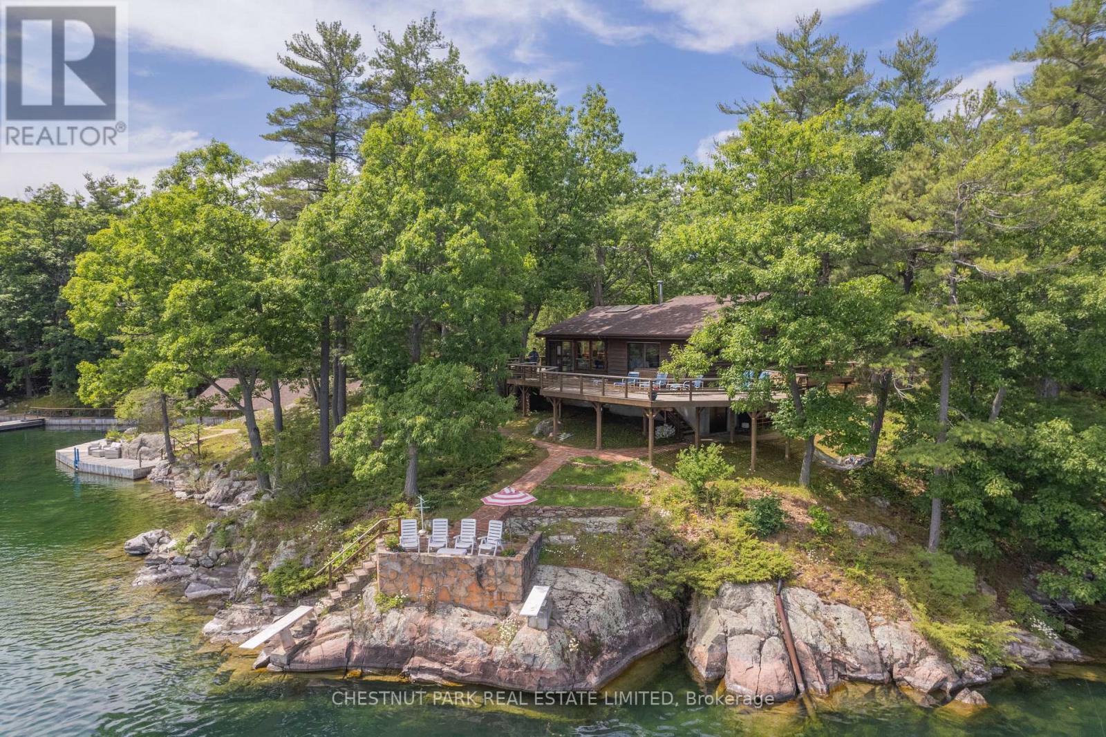 1 HICKEY ISLAND, Leeds and the Thousand Islands, Ontario