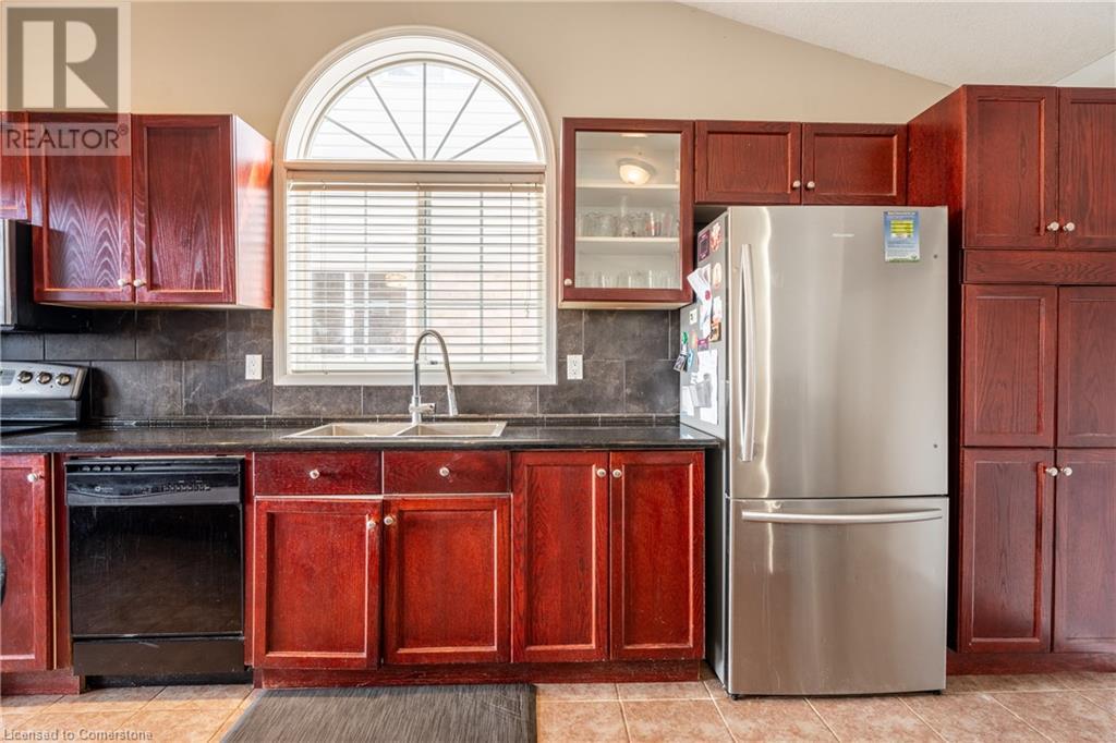 44 Mcnichol Drive, Cambridge, Ontario  N1P 1C9 - Photo 7 - 40701700