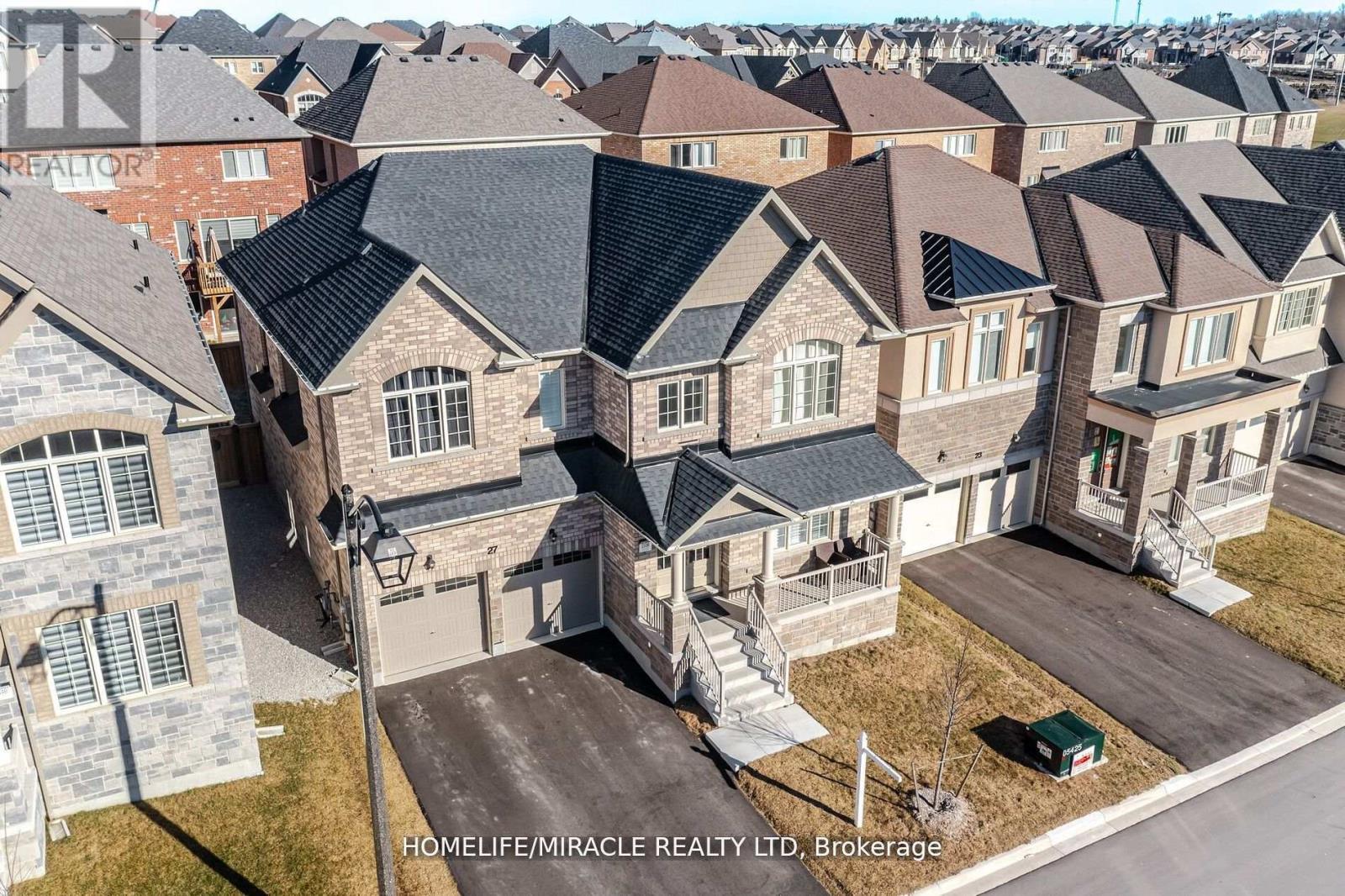 Property at 27 BALSDON HOLLOW image 3