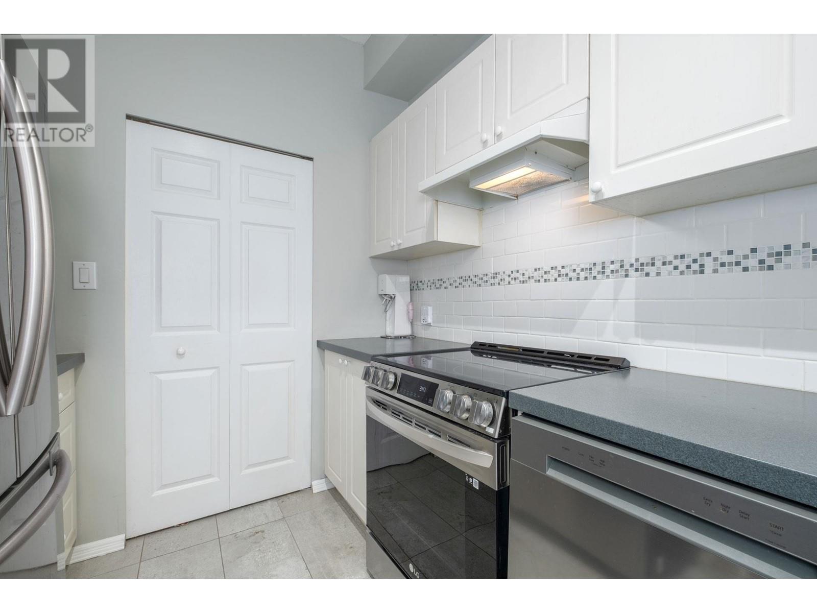 Listing Picture 9 of 21 : 125 511 W 7TH AVENUE, Vancouver / 溫哥華 - 魯藝地產 Yvonne Lu Group - MLS Medallion Club Member