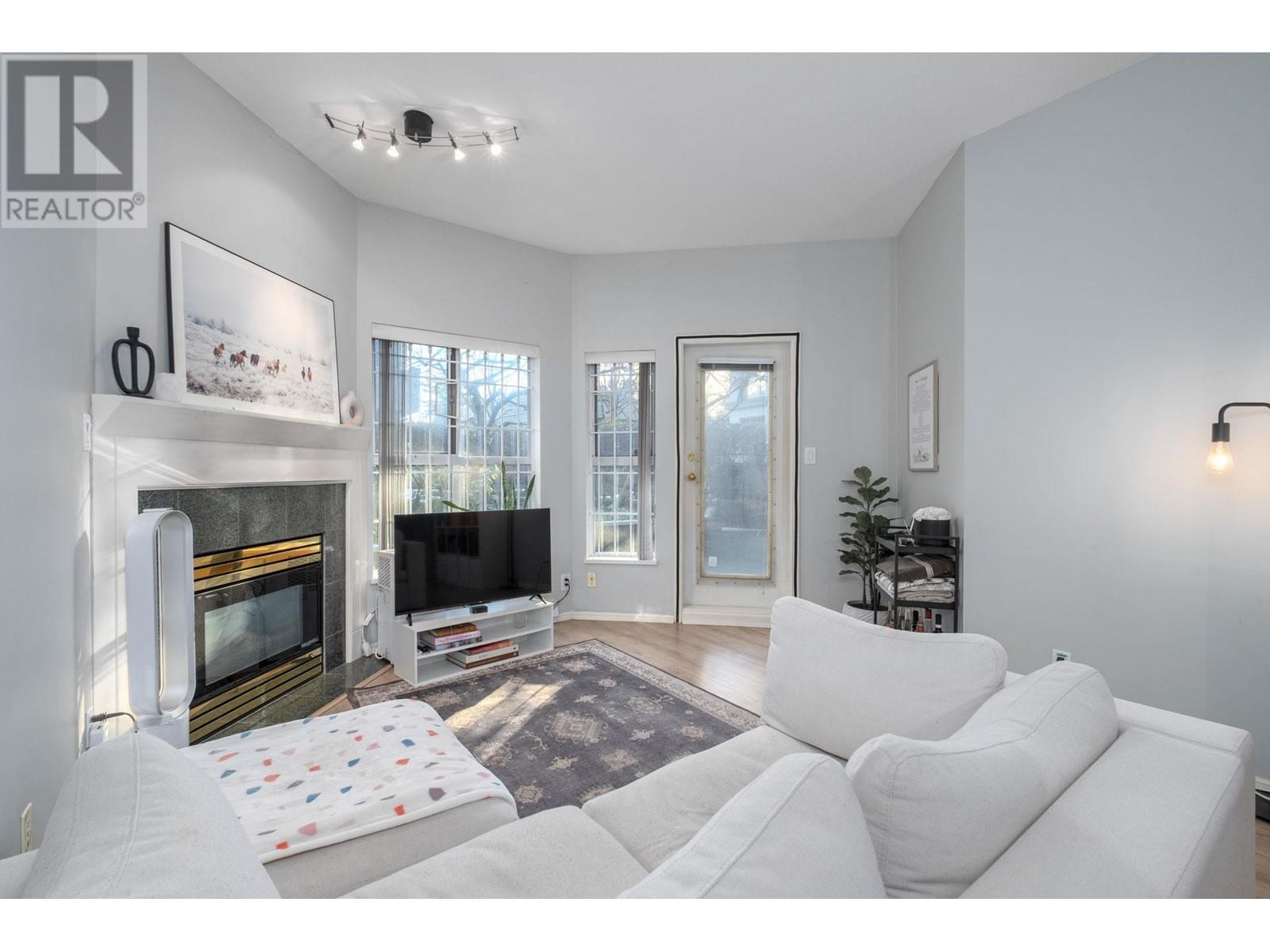 Listing Picture 2 of 21 : 125 511 W 7TH AVENUE, Vancouver / 溫哥華 - 魯藝地產 Yvonne Lu Group - MLS Medallion Club Member