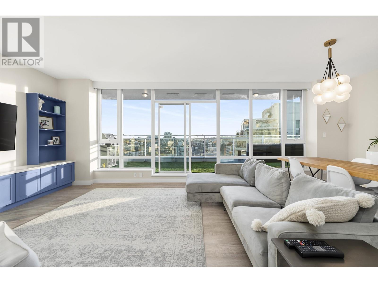 2110 1618 Quebec Street, Vancouver, British Columbia  V6A 0C5 - Photo 2 - R2968107