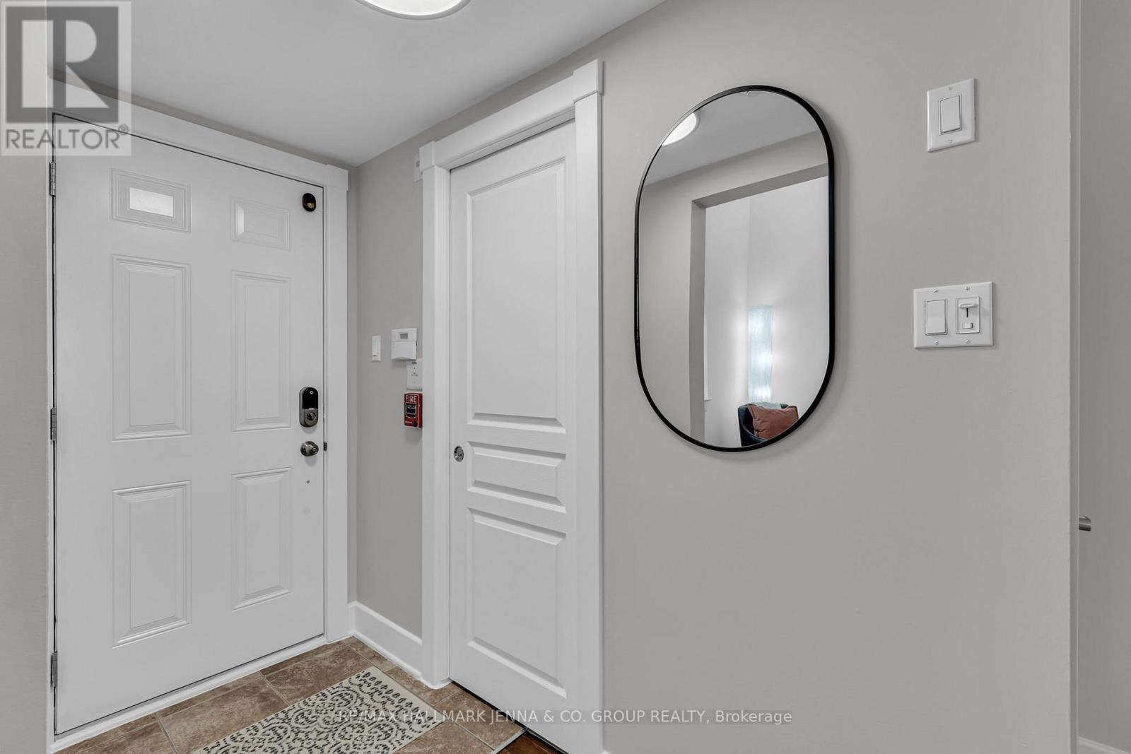 Property at D - 124 GUIGUES AVENUE image 3