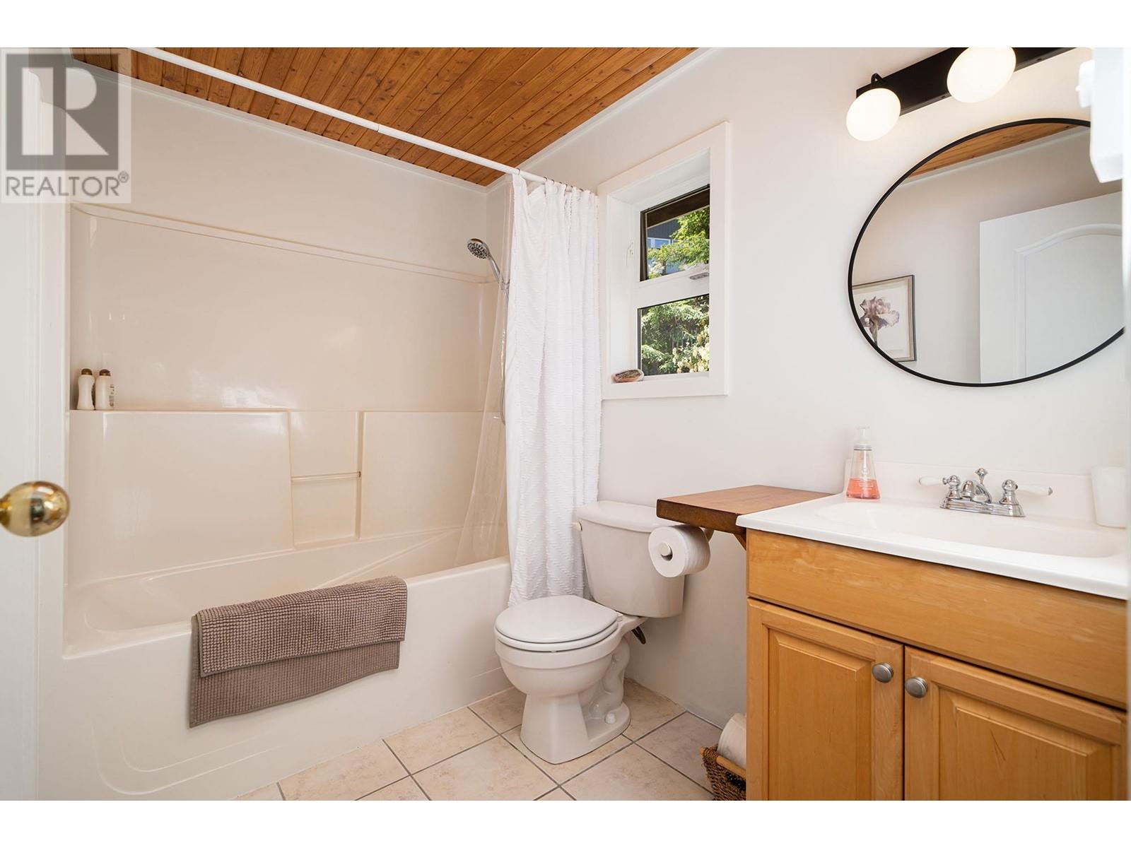 845 Valhalla Place, Bowen Island, British Columbia  V0N 1G1 - Photo 21 - R2944252