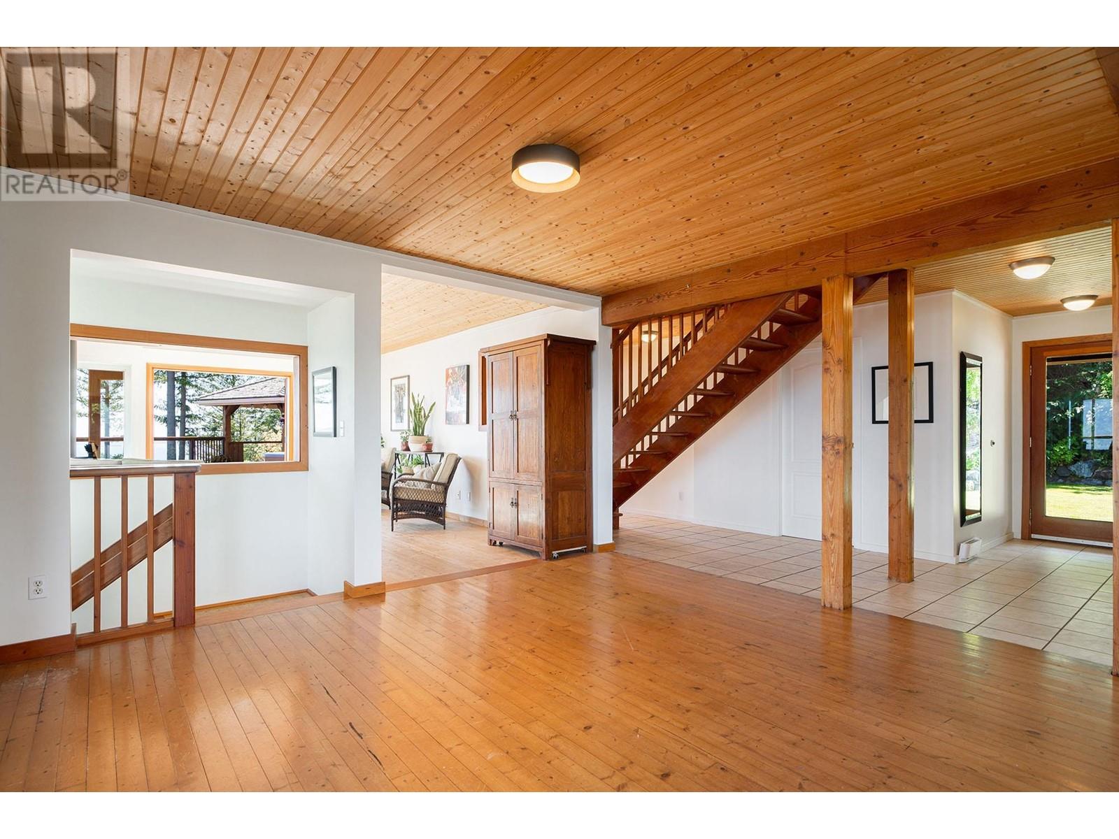 845 Valhalla Place, Bowen Island, British Columbia  V0N 1G1 - Photo 19 - R2944252