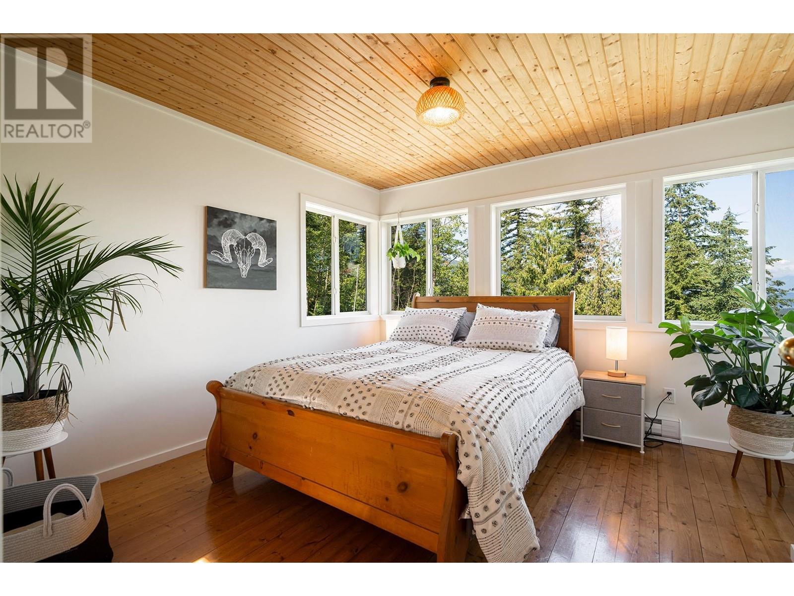 845 Valhalla Place, Bowen Island, British Columbia  V0N 1G1 - Photo 16 - R2944252