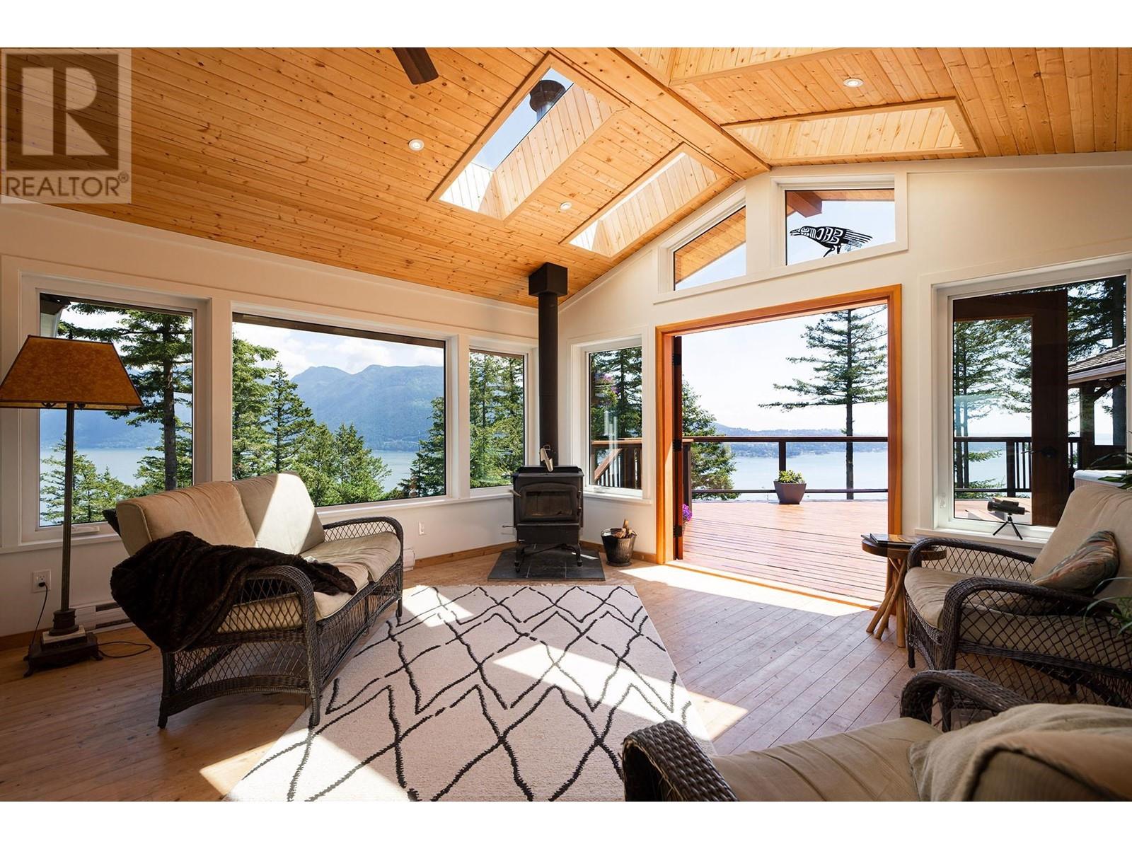 845 Valhalla Place, Bowen Island, British Columbia  V0N 1G1 - Photo 6 - R2944252