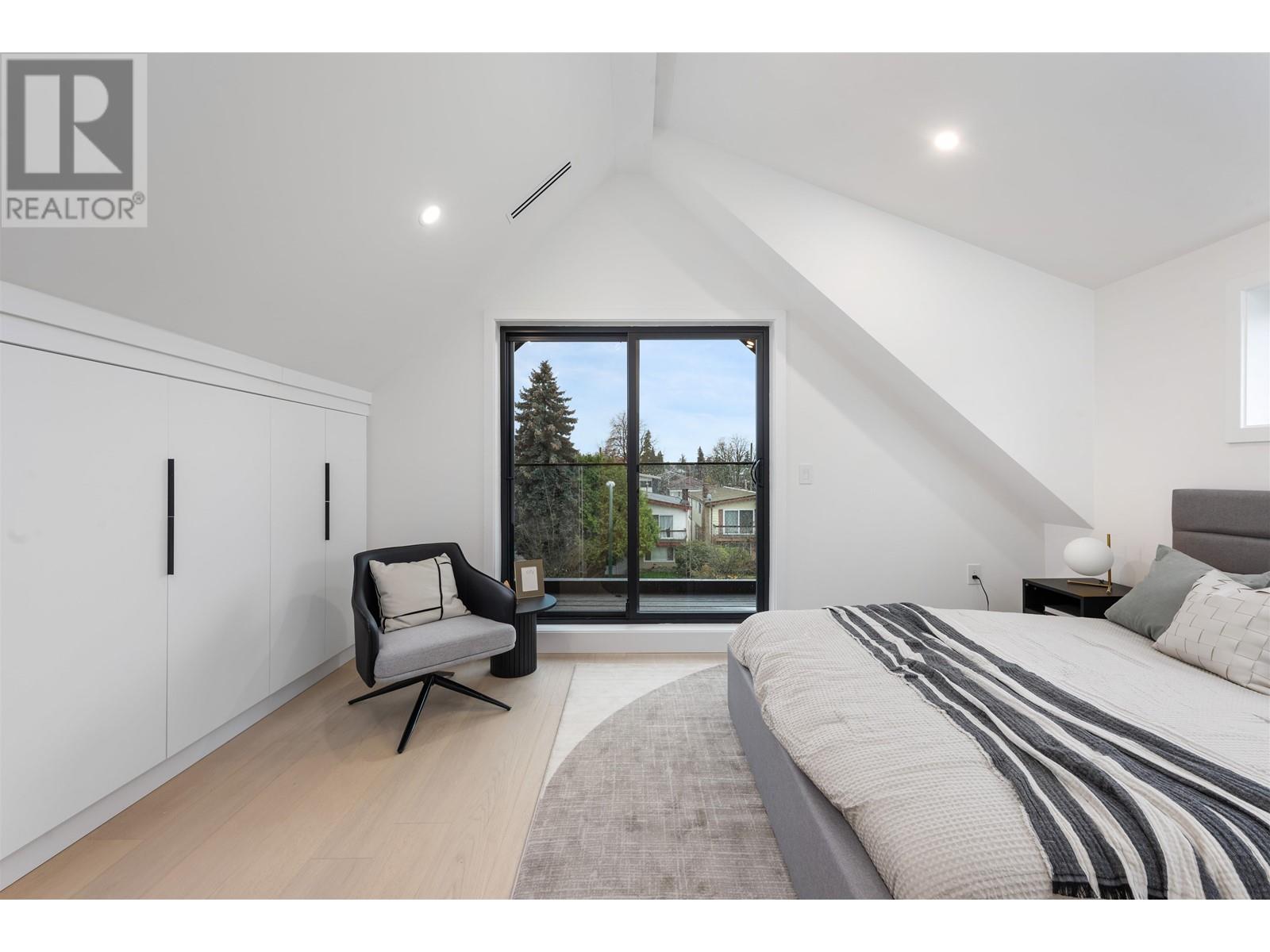 Listing Picture 28 of 40 : 1 351 E 38TH AVENUE, Vancouver / 溫哥華 - 魯藝地產 Yvonne Lu Group - MLS Medallion Club Member