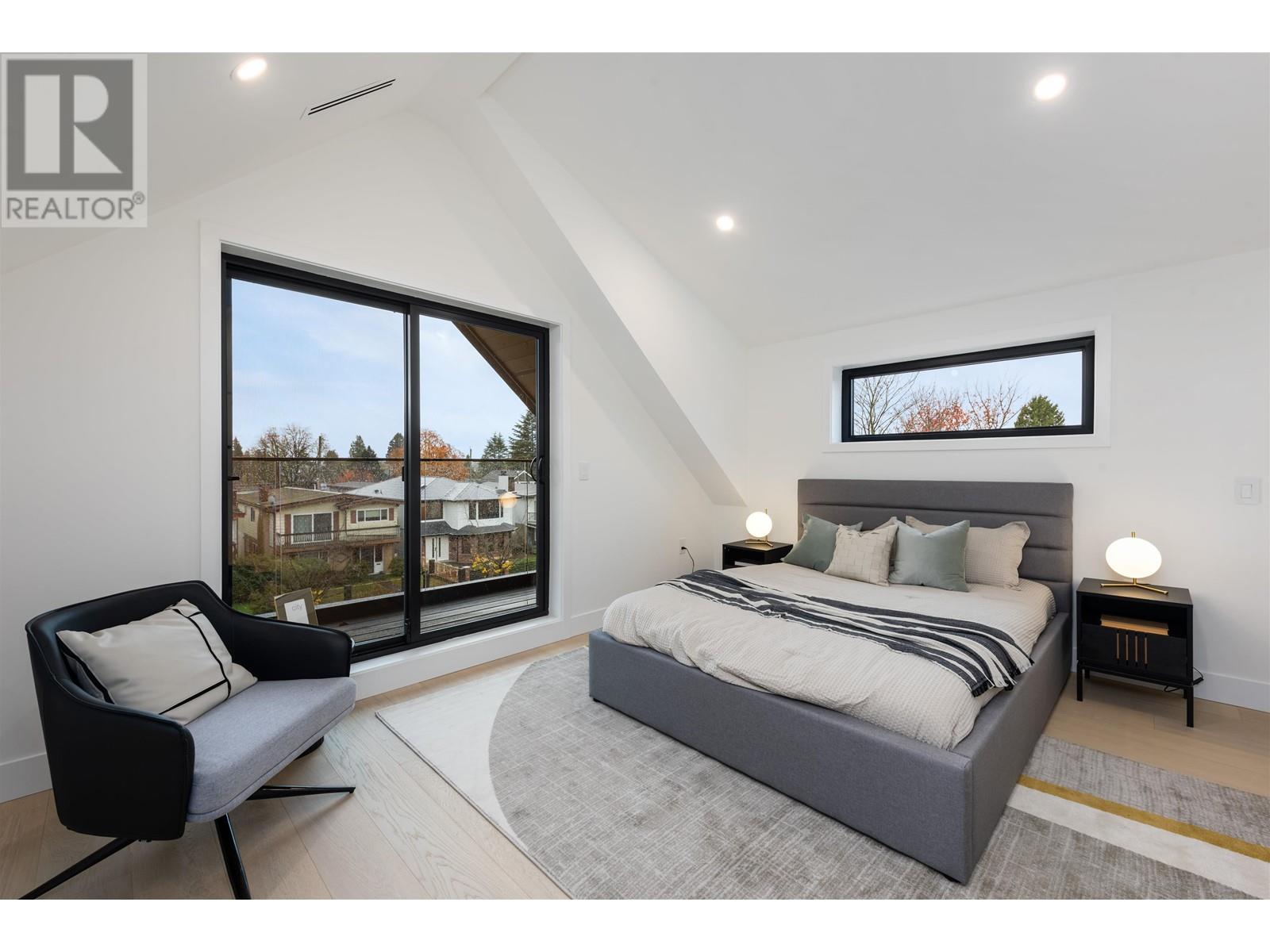 Listing Picture 29 of 40 : 1 351 E 38TH AVENUE, Vancouver / 溫哥華 - 魯藝地產 Yvonne Lu Group - MLS Medallion Club Member