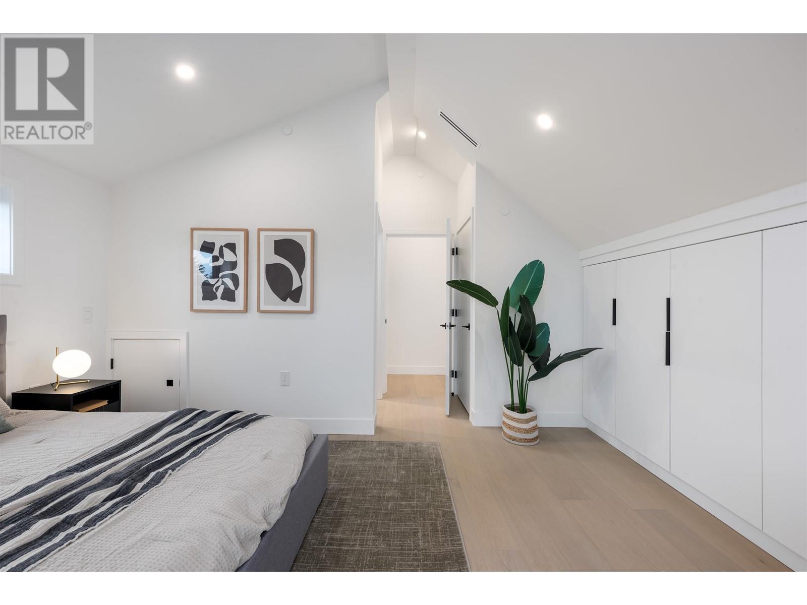 Listing Picture 30 of 40 : 1 351 E 38TH AVENUE, Vancouver / 溫哥華 - 魯藝地產 Yvonne Lu Group - MLS Medallion Club Member