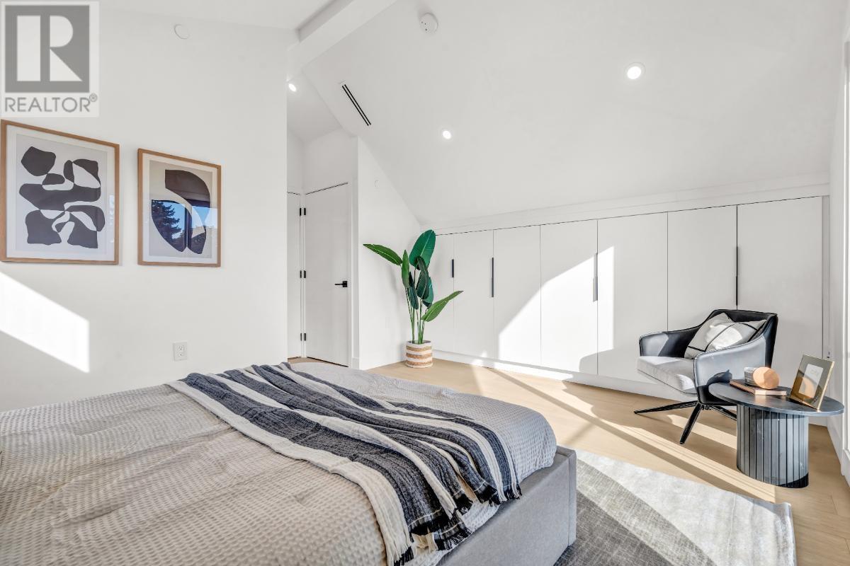 Listing Picture 31 of 40 : 1 351 E 38TH AVENUE, Vancouver / 溫哥華 - 魯藝地產 Yvonne Lu Group - MLS Medallion Club Member