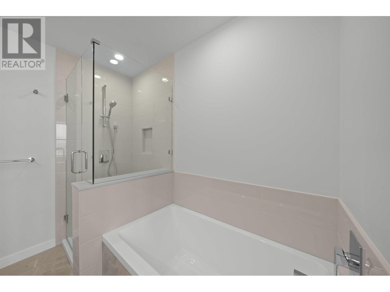 3911 2108 Gilmore Avenue, Burnaby, British Columbia  V5C 0N8 - Photo 19 - R2971098