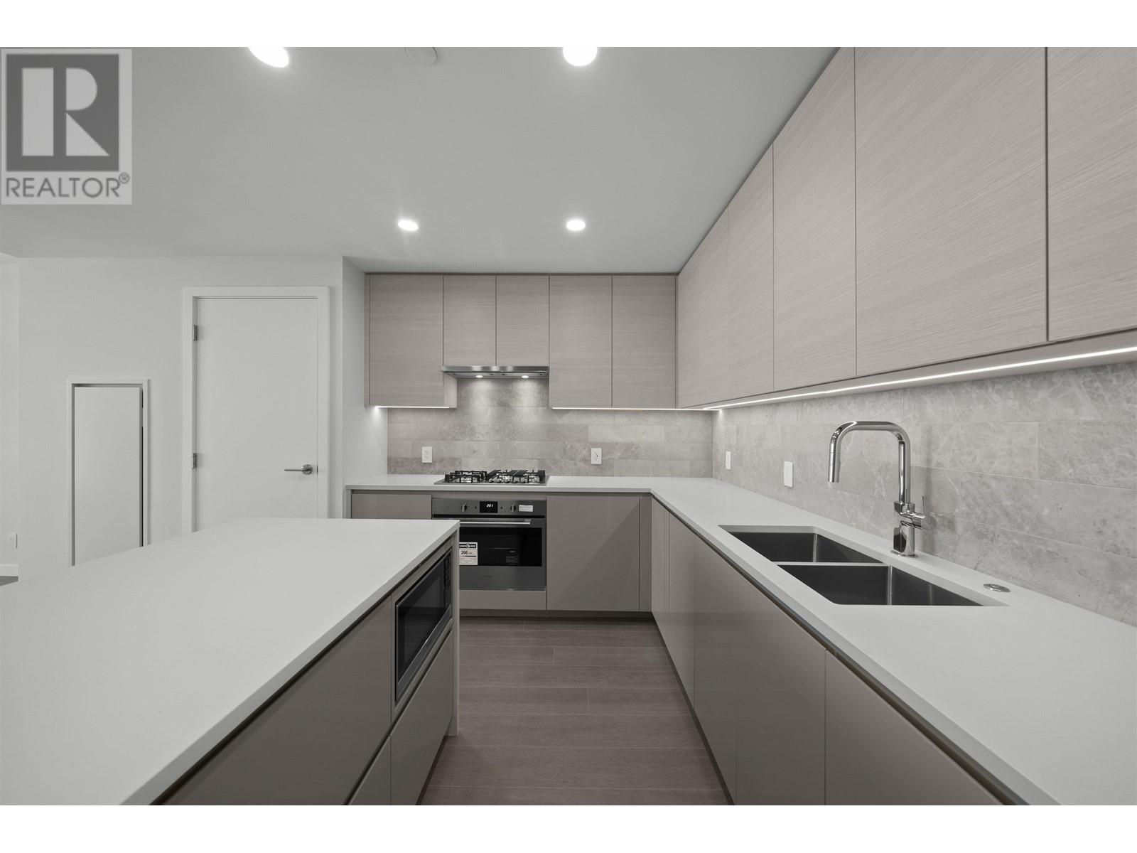 3911 2108 Gilmore Avenue, Burnaby, British Columbia  V5C 0N8 - Photo 8 - R2971098