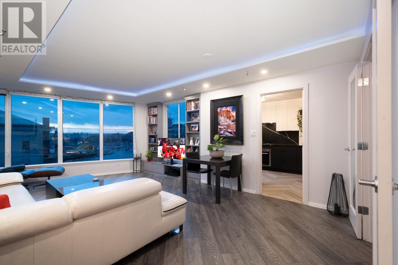 Listing Picture 10 of 35 : 805 1500 HOWE STREET, Vancouver / 溫哥華 - 魯藝地產 Yvonne Lu Group - MLS Medallion Club Member