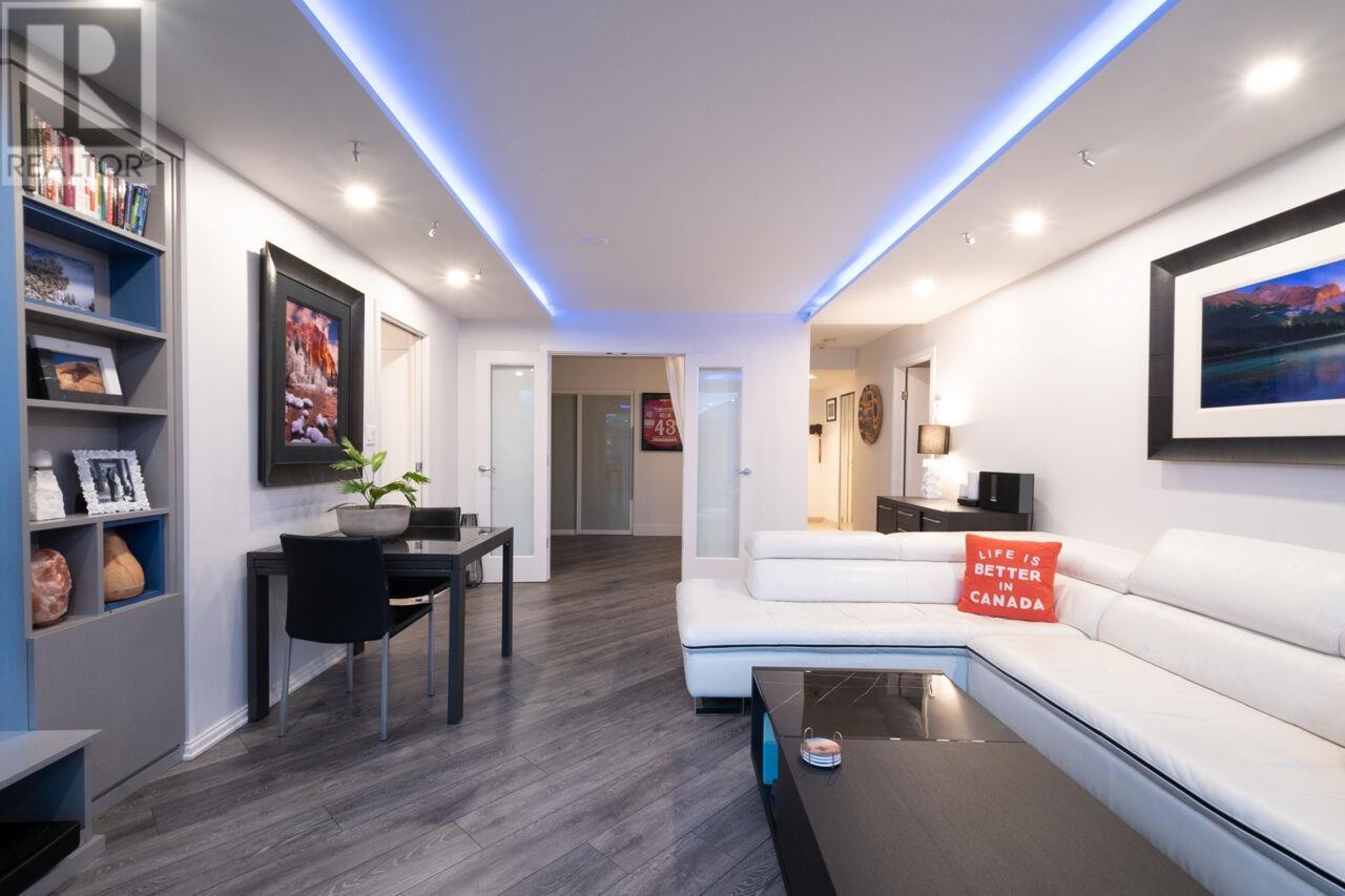 Listing Picture 11 of 35 : 805 1500 HOWE STREET, Vancouver / 溫哥華 - 魯藝地產 Yvonne Lu Group - MLS Medallion Club Member