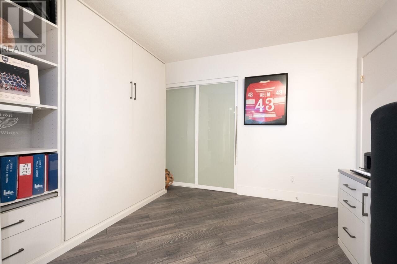 Listing Picture 25 of 35 : 805 1500 HOWE STREET, Vancouver / 溫哥華 - 魯藝地產 Yvonne Lu Group - MLS Medallion Club Member