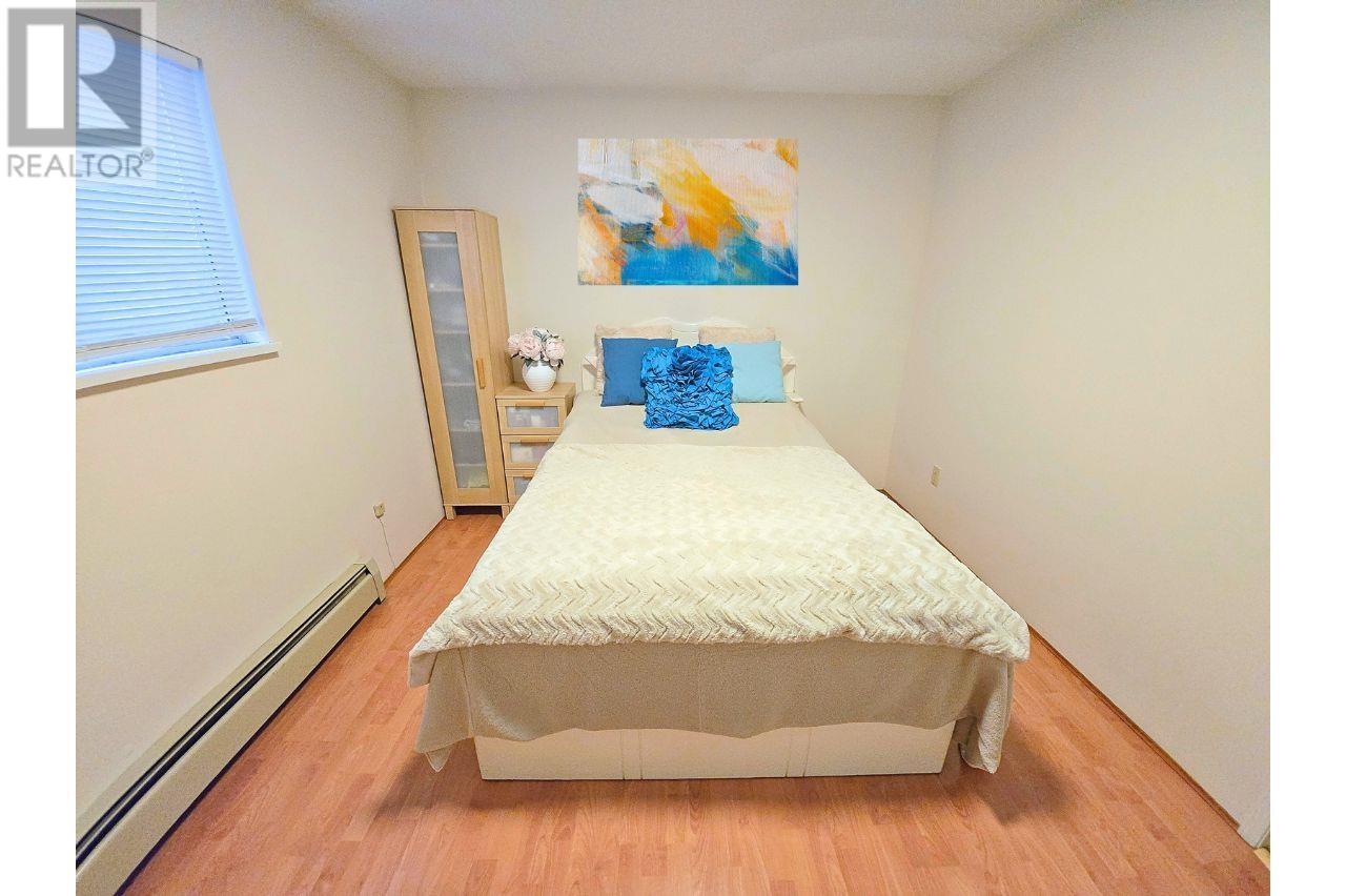 Listing Picture 14 of 22 : 3317 E 2ND AVENUE, Vancouver / 溫哥華 - 魯藝地產 Yvonne Lu Group - MLS Medallion Club Member