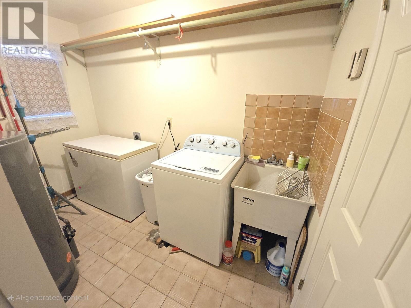 Listing Picture 21 of 22 : 3317 E 2ND AVENUE, Vancouver / 溫哥華 - 魯藝地產 Yvonne Lu Group - MLS Medallion Club Member