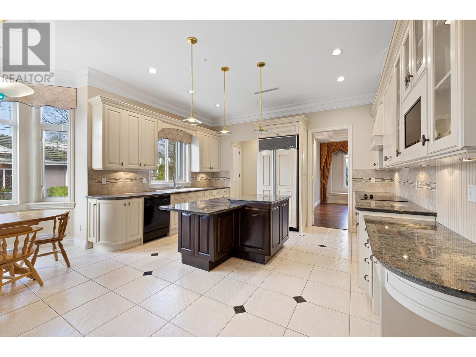 6807 Laburnum, Vancouver, British Columbia  V6P 5M8 - Photo 3 - R2971083