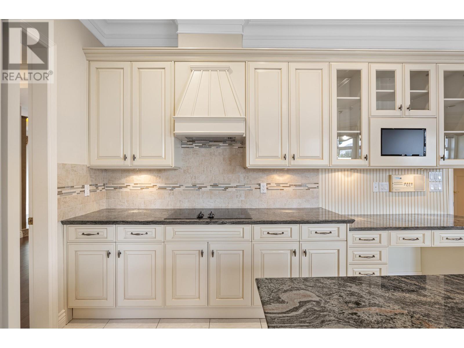 6807 Laburnum, Vancouver, British Columbia  V6P 5M8 - Photo 5 - R2971083