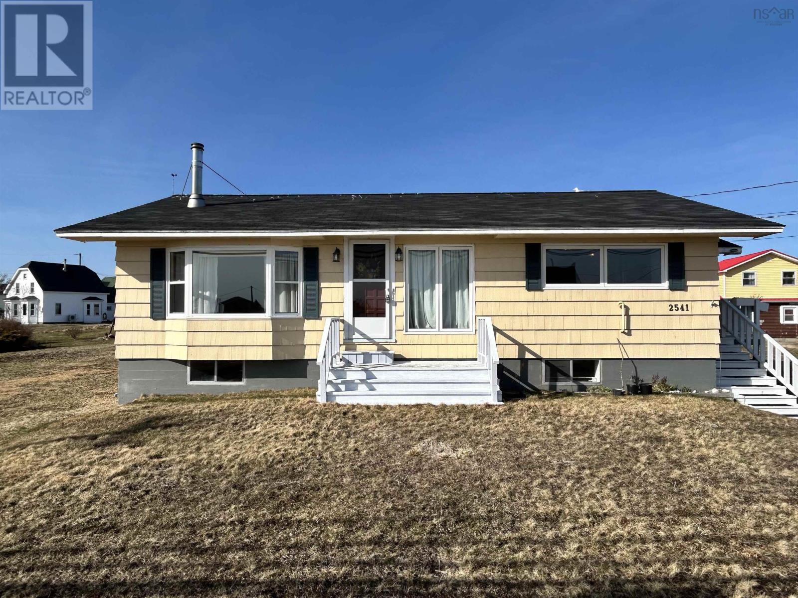 2541 Main St, Clark's Harbour, Nova Scotia  B0W 1P0 - Photo 2 - 202503644