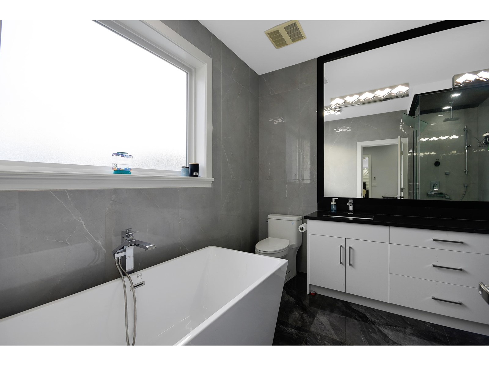 17218 58th Avenue, Surrey, British Columbia  V3S 1K5 - Photo 27 - R2968748