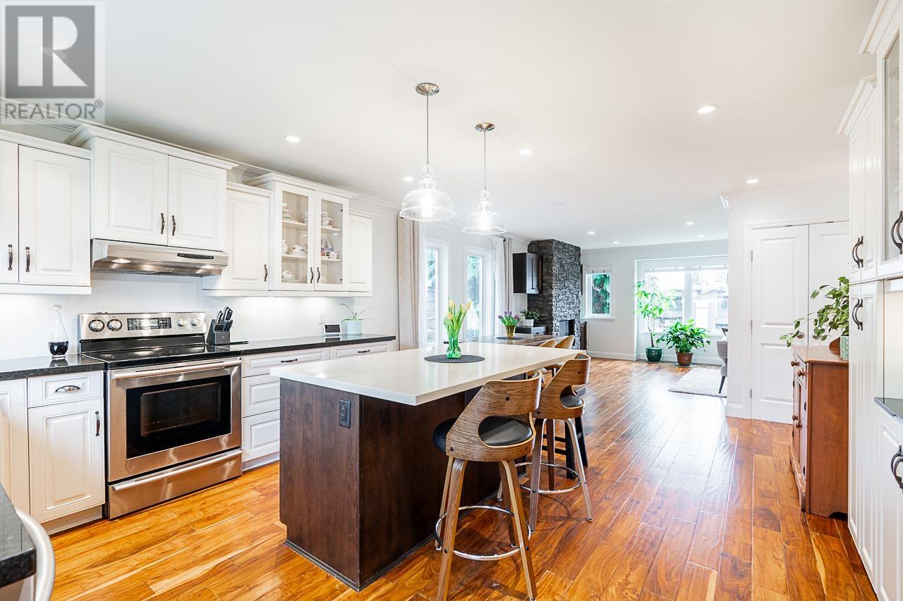 884 E 13th Street, North Vancouver, British Columbia  V7L 2M9 - Photo 14 - R2969705