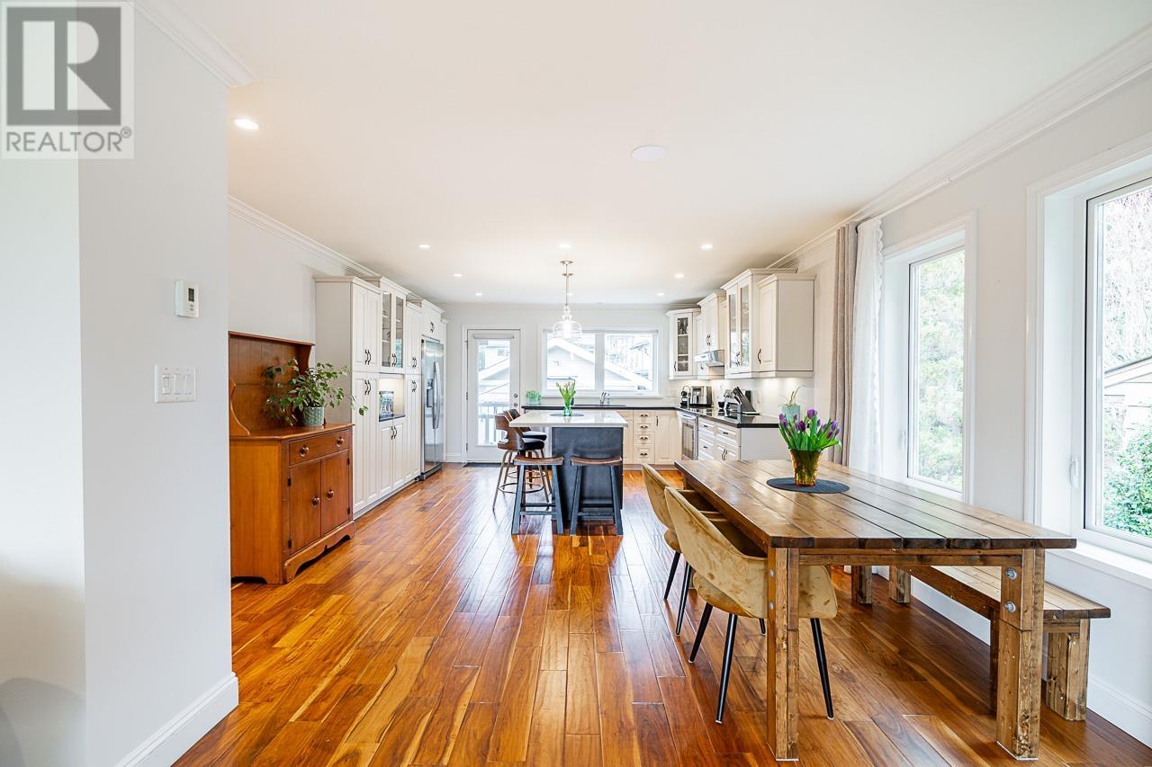 884 E 13th Street, North Vancouver, British Columbia  V7L 2M9 - Photo 9 - R2969705