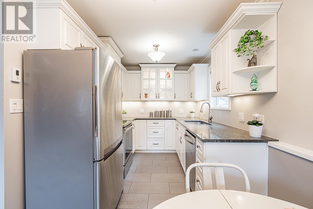 884 E 13th Street, North Vancouver, British Columbia  V7L 2M9 - Photo 29 - R2969705