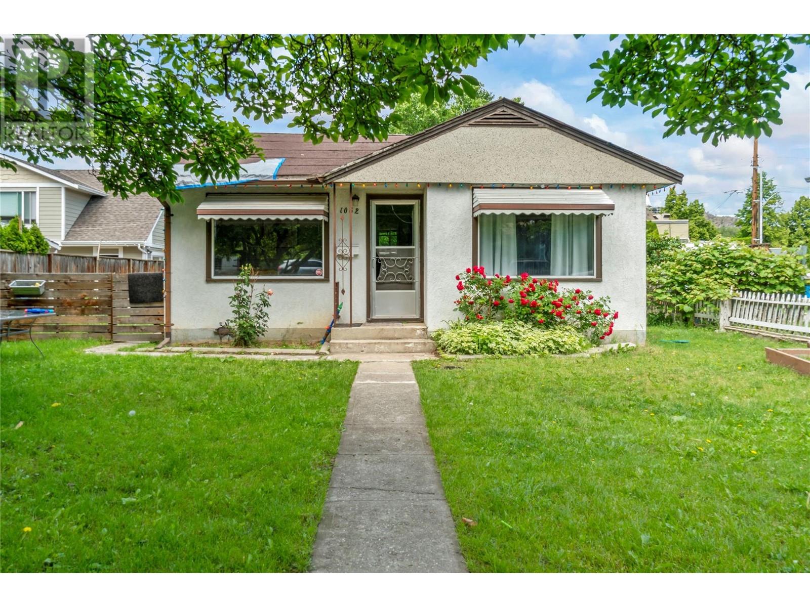 Property at 1062 Stockwell Avenue image 1