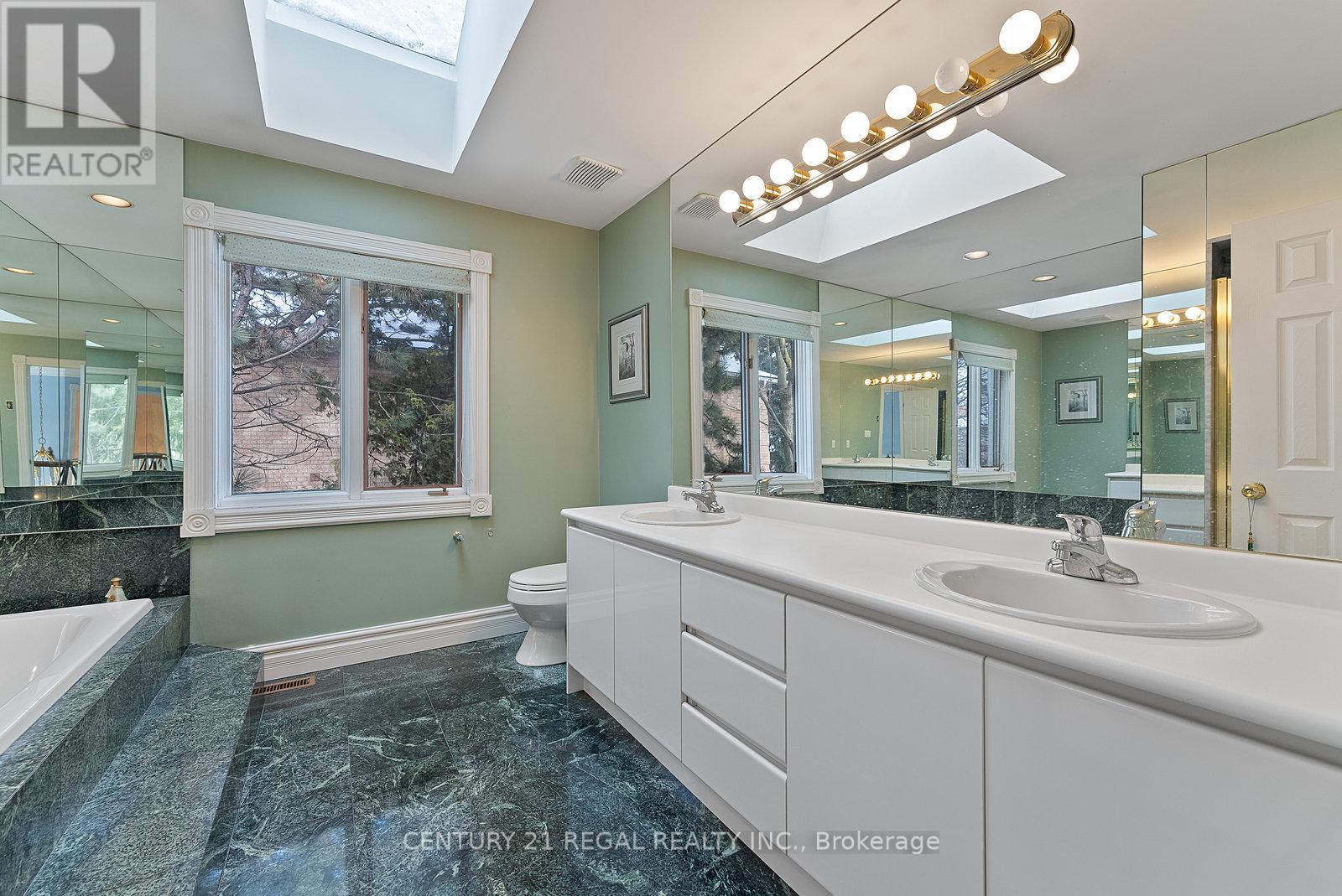 78 Gerald Street W, Toronto (St. Andrew-Windfields), Ontario  M2L 2M8 - Photo 37 - C11990268