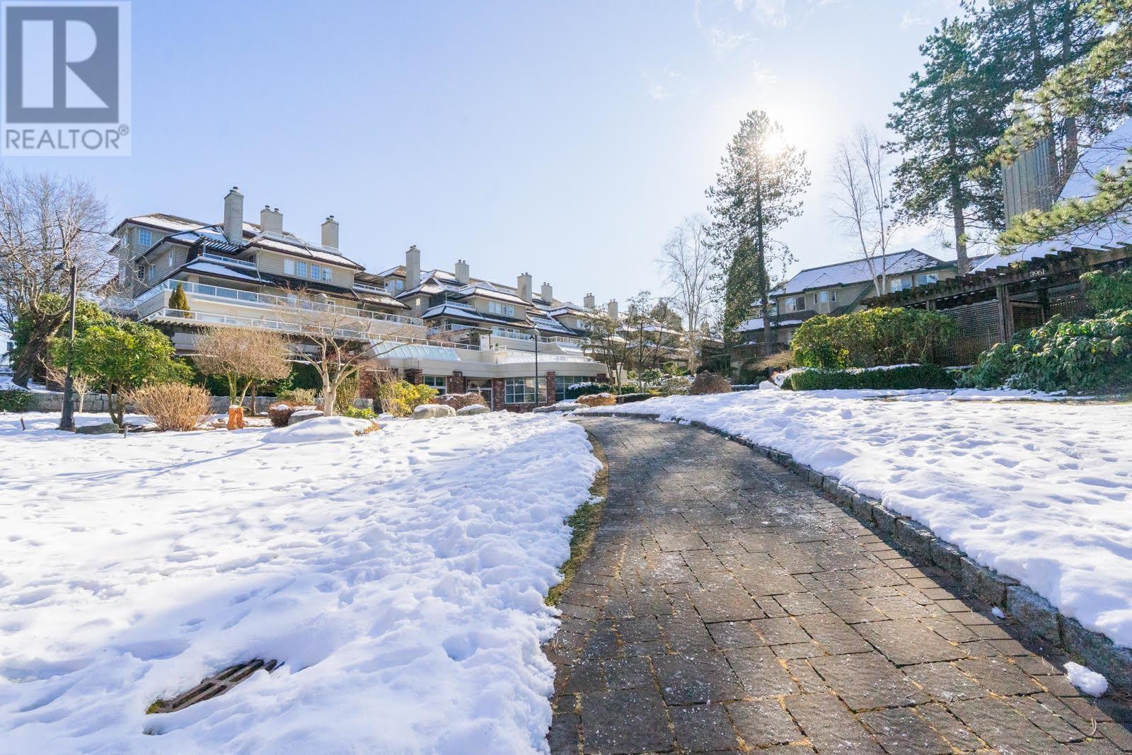 Listing Picture 23 of 33 : 205 3441 CURLE AVENUE, Burnaby / 本拿比 - 魯藝地產 Yvonne Lu Group - MLS Medallion Club Member