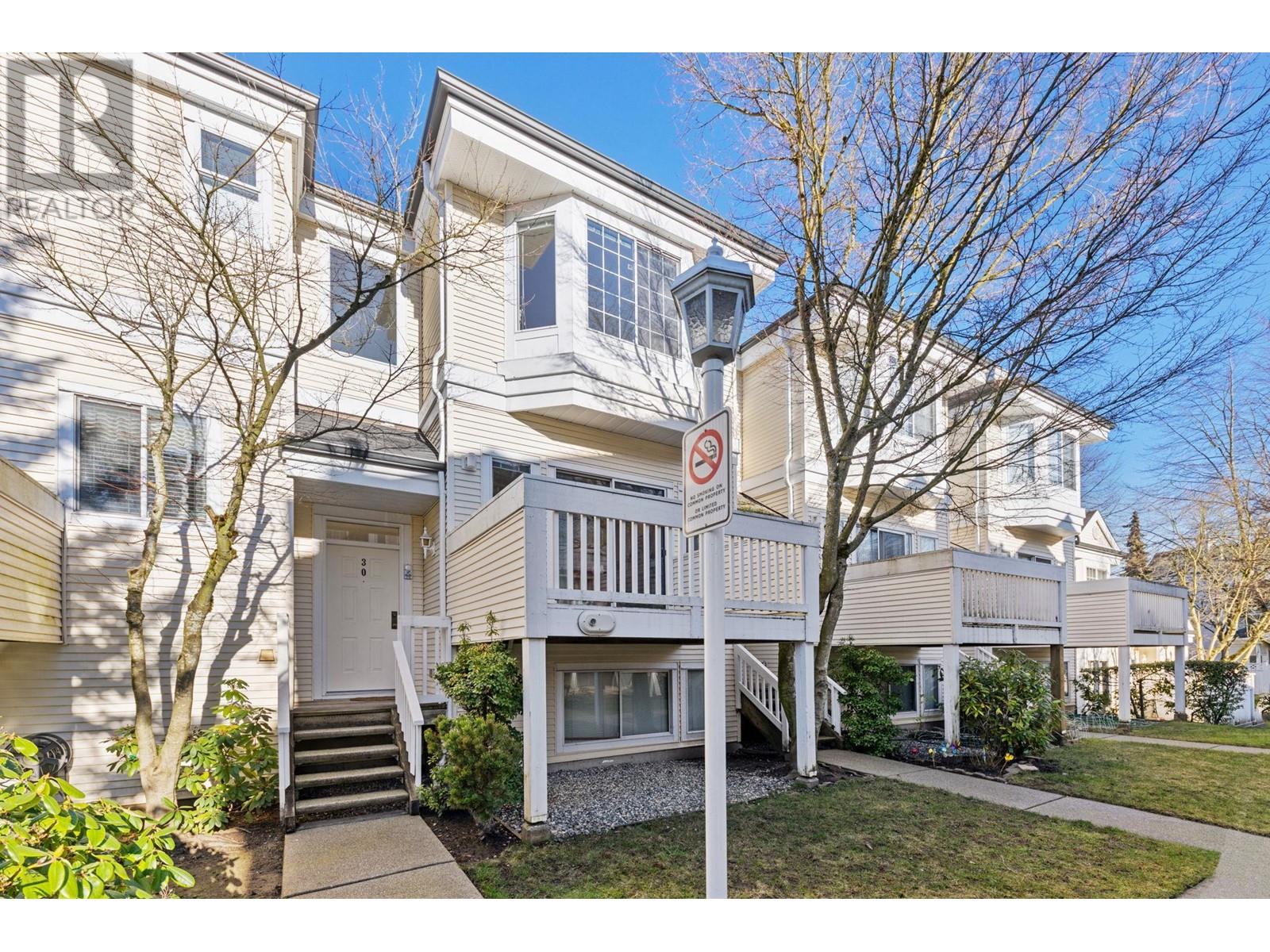 Listing Picture 2 of 24 : 30 12500 MCNEELY DRIVE, Richmond / 烈治文 - 魯藝地產 Yvonne Lu Group - MLS Medallion Club Member