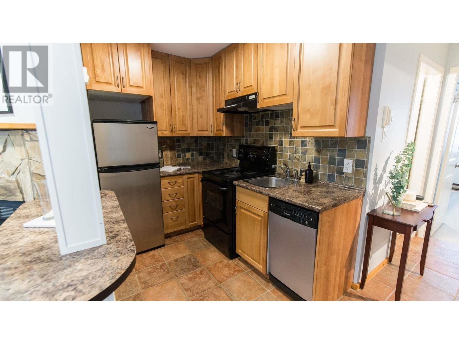34 2217 Marmot Place, Whistler, British Columbia  V0N 1B2 - Photo 10 - R2971130