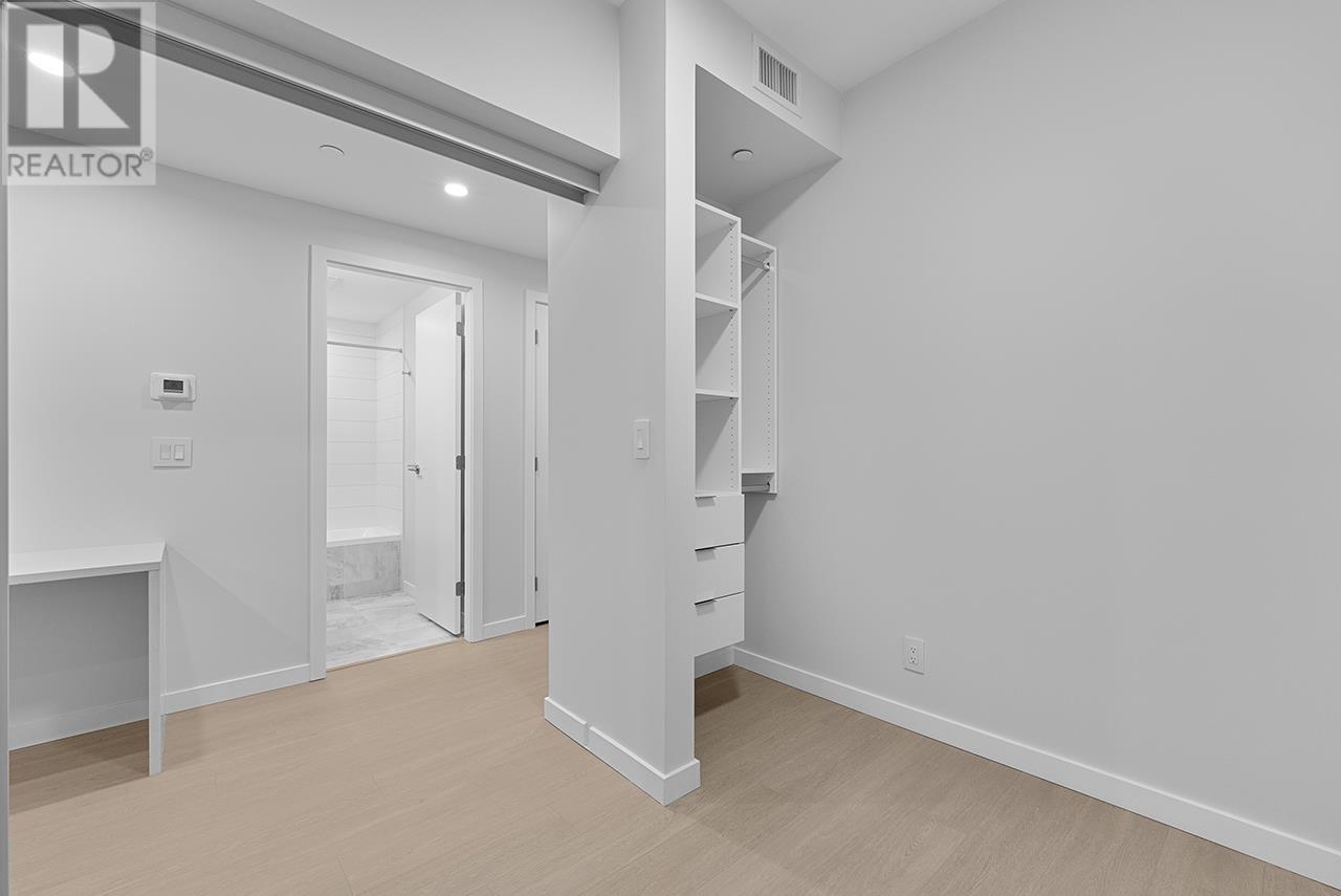Listing Picture 11 of 21 : 2710 2108 GILMORE AVENUE, Burnaby / 本拿比 - 魯藝地產 Yvonne Lu Group - MLS Medallion Club Member