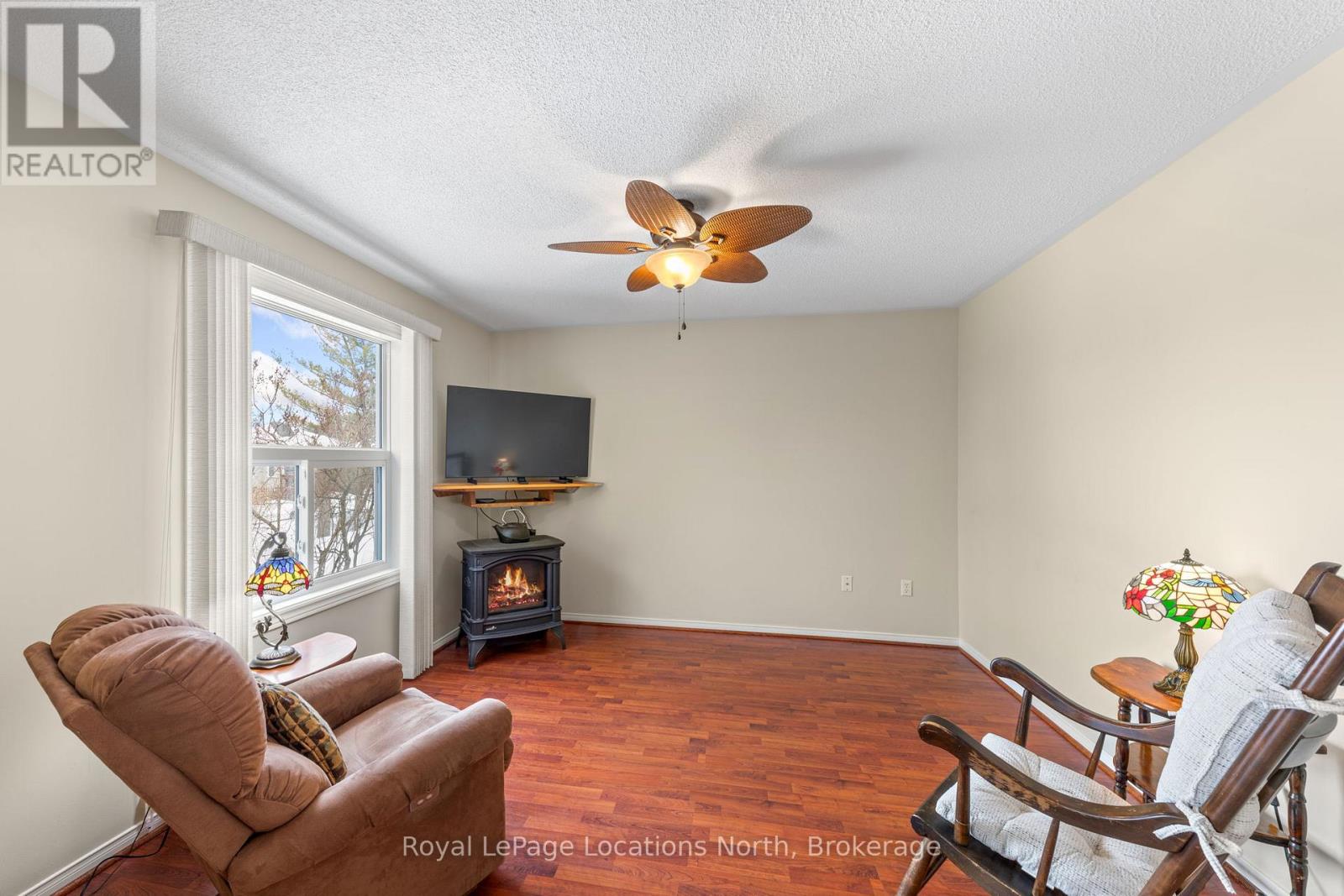 85 Silver Birch Avenue, Wasaga Beach, Ontario  L9Z 1N8 - Photo 17 - S11990294