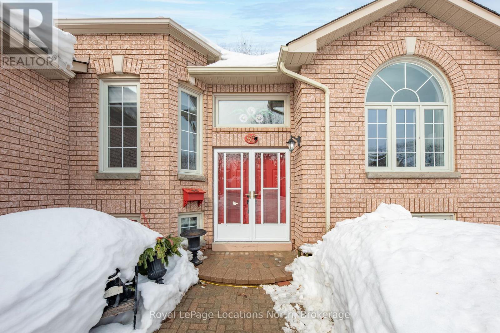 85 Silver Birch Avenue, Wasaga Beach, Ontario  L9Z 1N8 - Photo 2 - S11990294