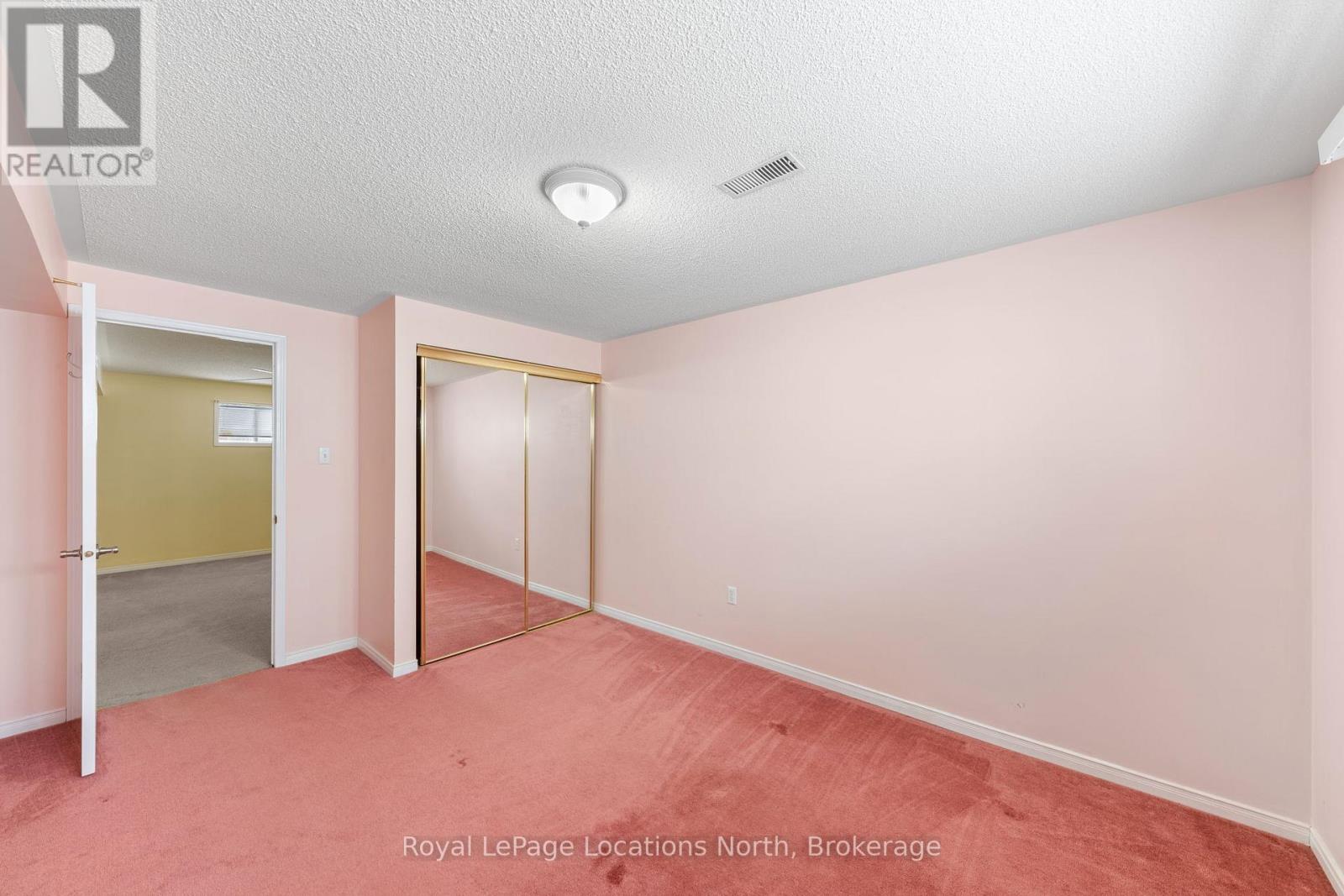 85 Silver Birch Avenue, Wasaga Beach, Ontario  L9Z 1N8 - Photo 38 - S11990294