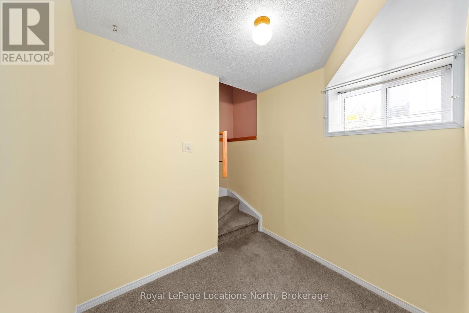 85 Silver Birch Avenue, Wasaga Beach, Ontario  L9Z 1N8 - Photo 43 - S11990294