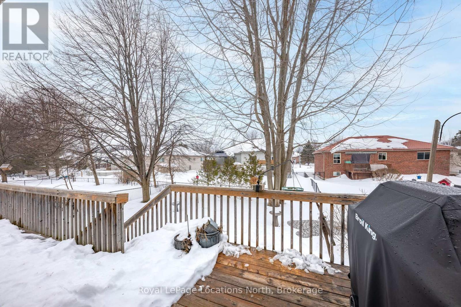 85 Silver Birch Avenue, Wasaga Beach, Ontario  L9Z 1N8 - Photo 47 - S11990294